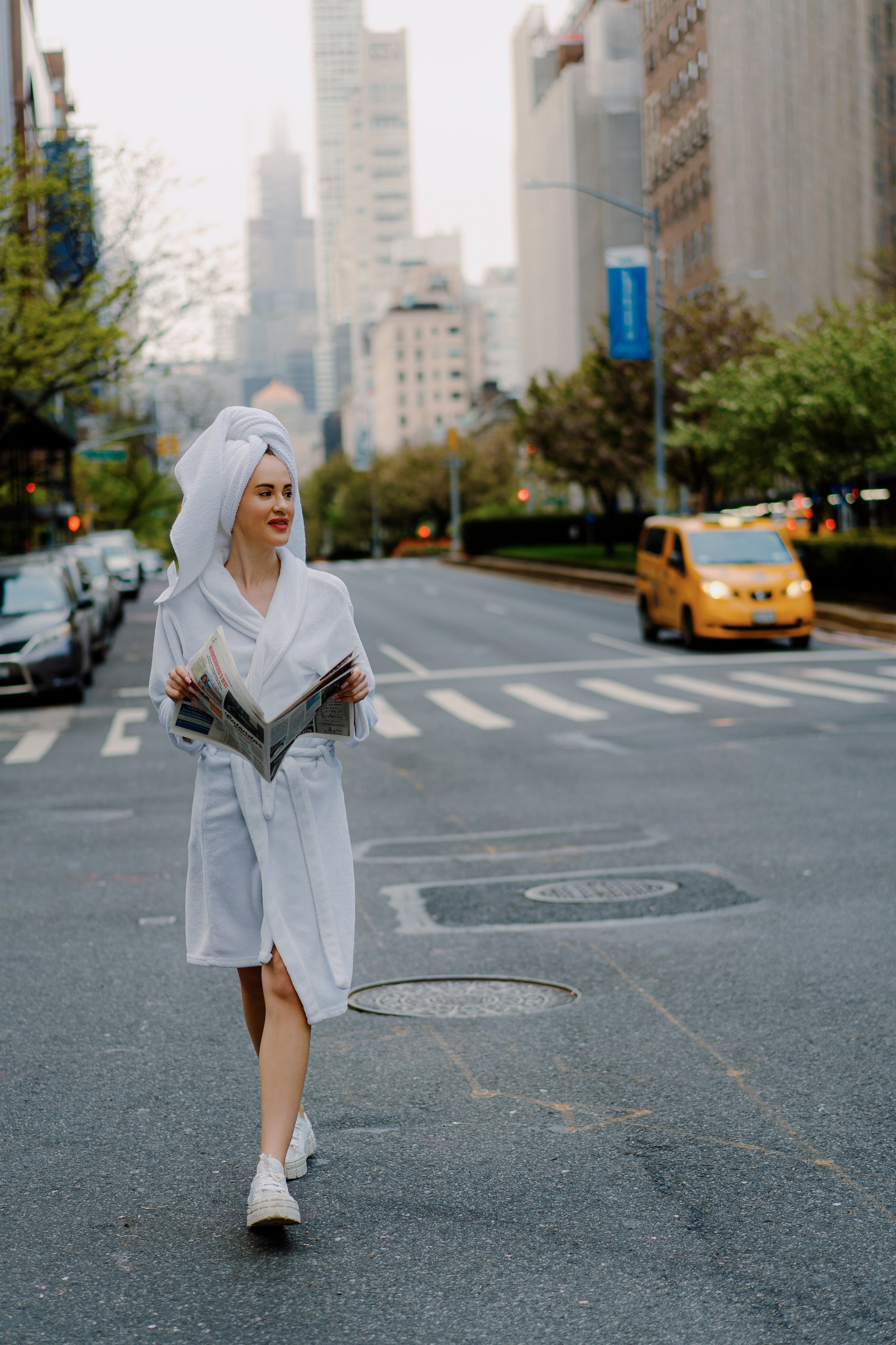 Luxury Morning Robe Photography NYC | Upper East Side Portrait Sessions. Videographer and photographer in New York // MAKAROV.VIDEO