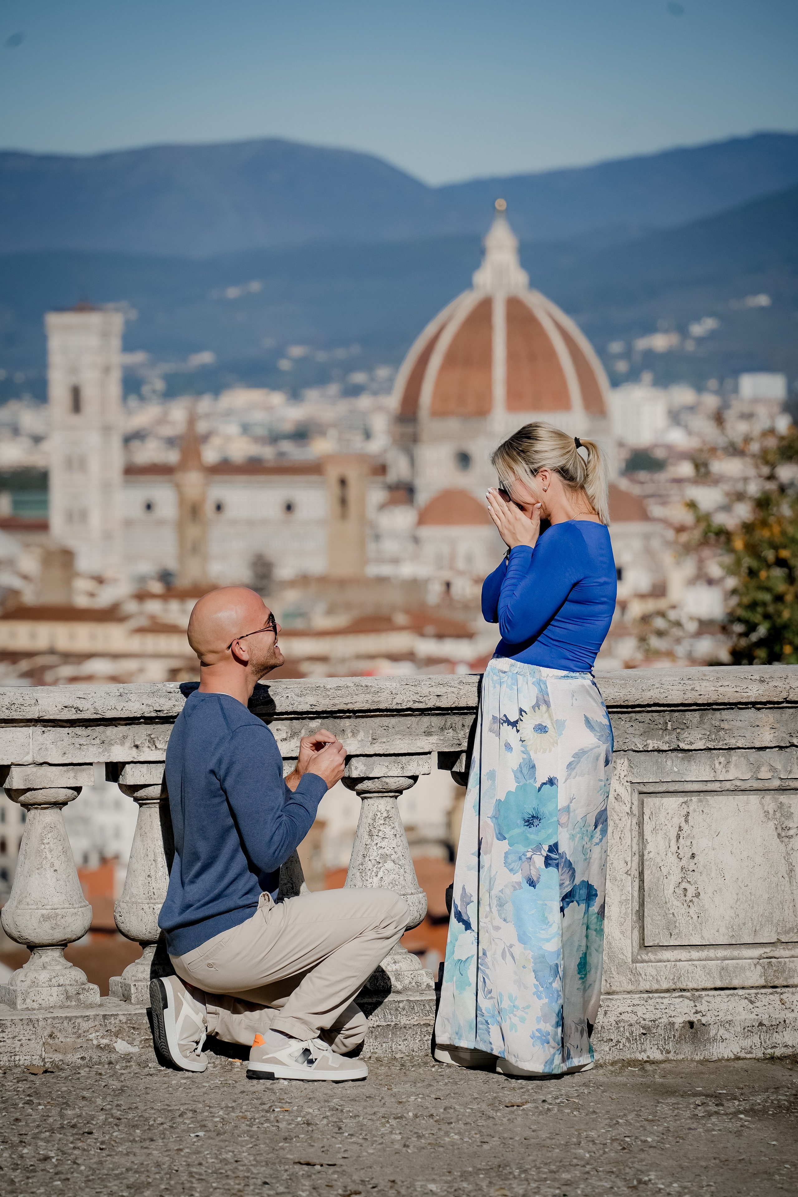 Proposal in Italy. Wedding Photographer in Italy