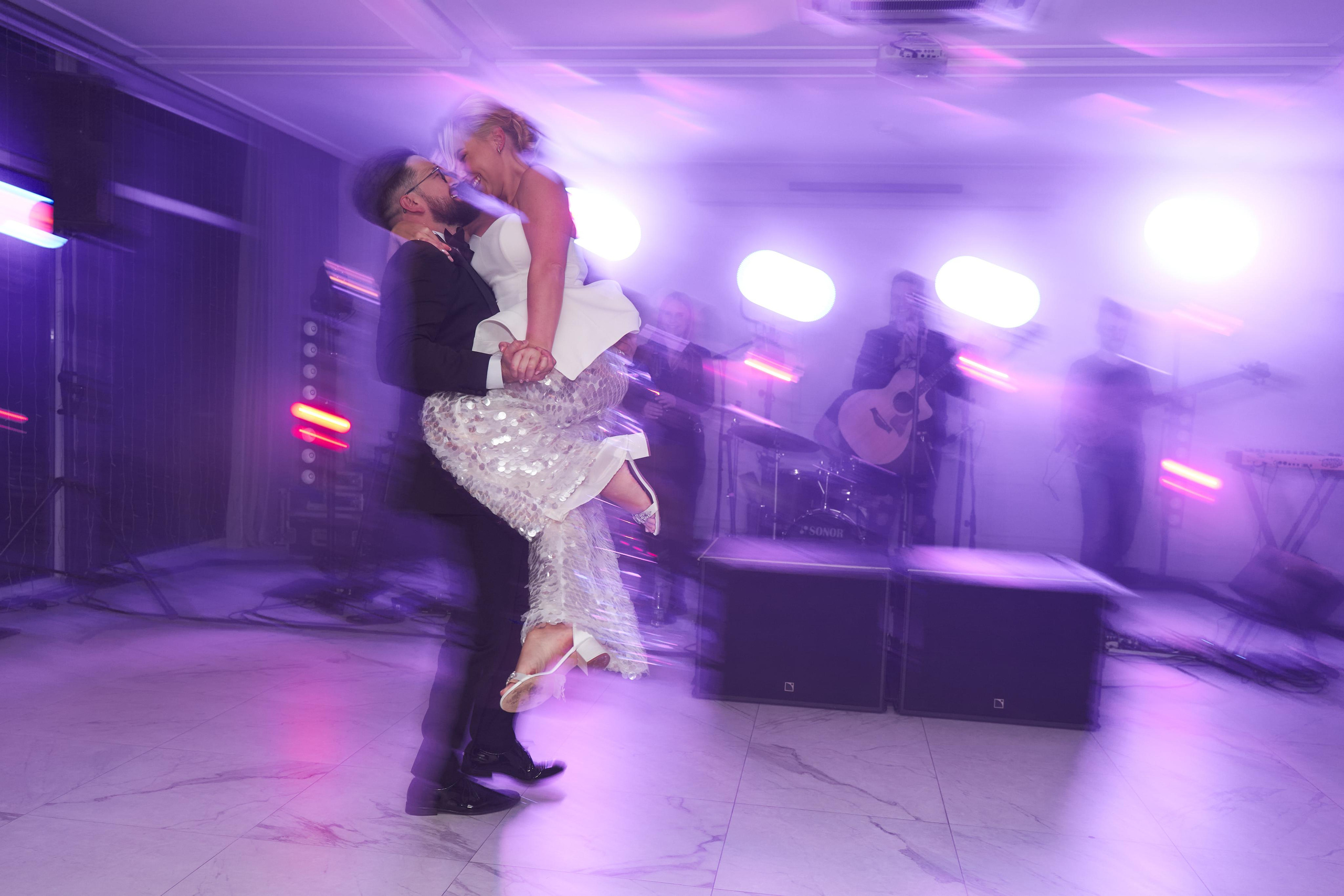 Kamilės ir Justino vestuvių fotosesijos galerija. Misevic Wedding — Jausminga ir Profesionali Vestuvių Fotografija