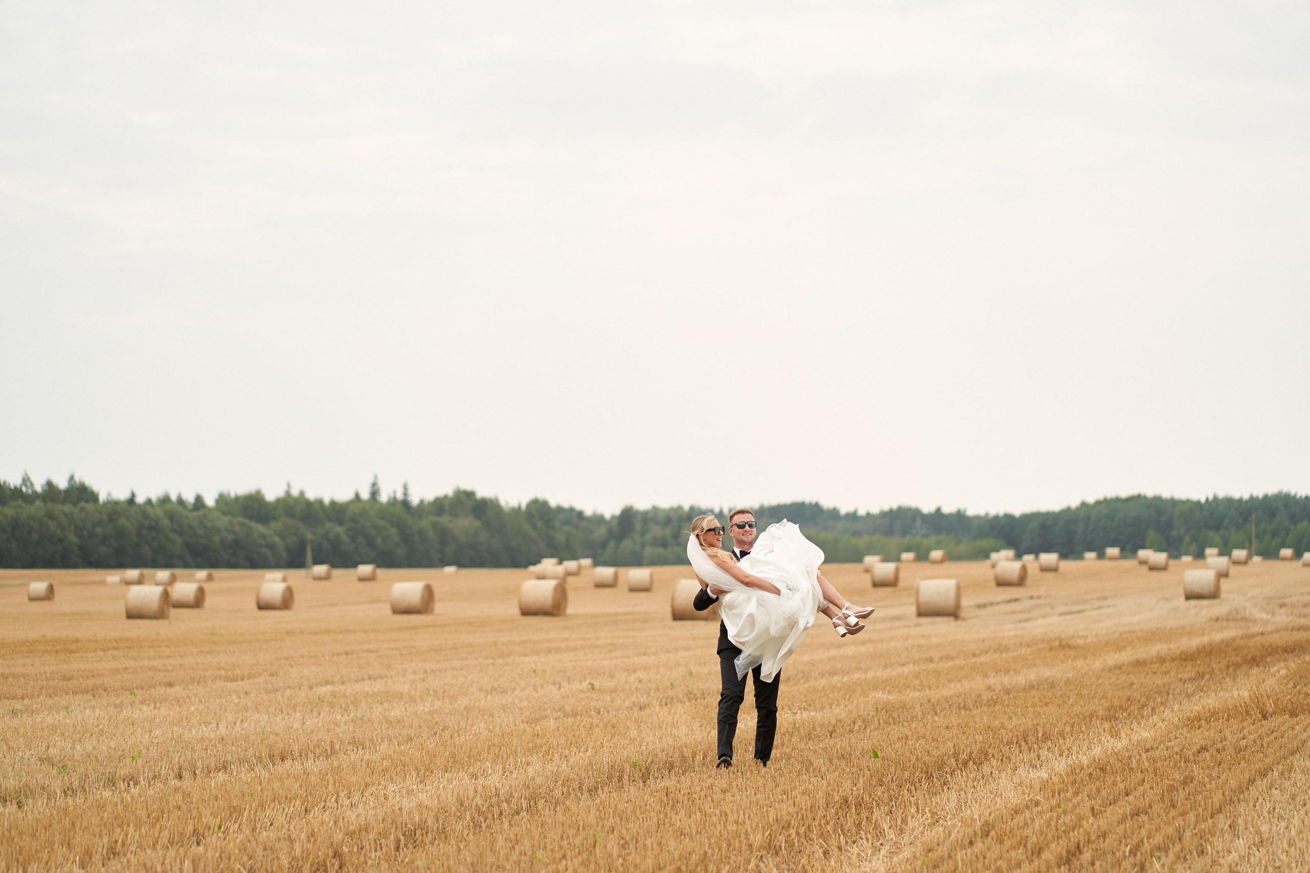 Paulinos ir Domanto vestuvių fotosesijos galerija. Misevic Wedding — Jausminga ir Profesionali Vestuvių Fotografija