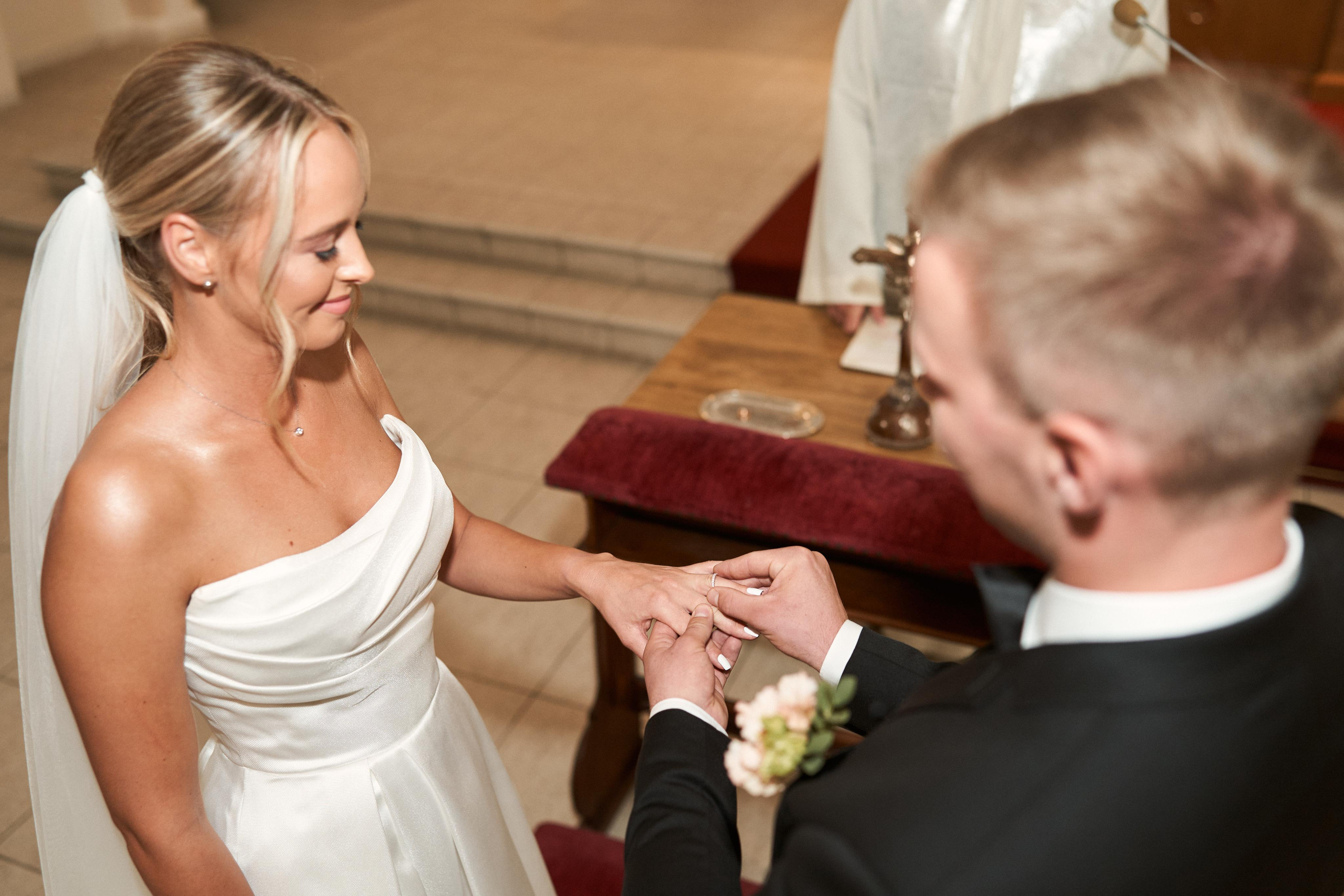 Paulinos ir Domanto vestuvių fotosesijos galerija. Misevic Wedding — Jausminga ir Profesionali Vestuvių Fotografija