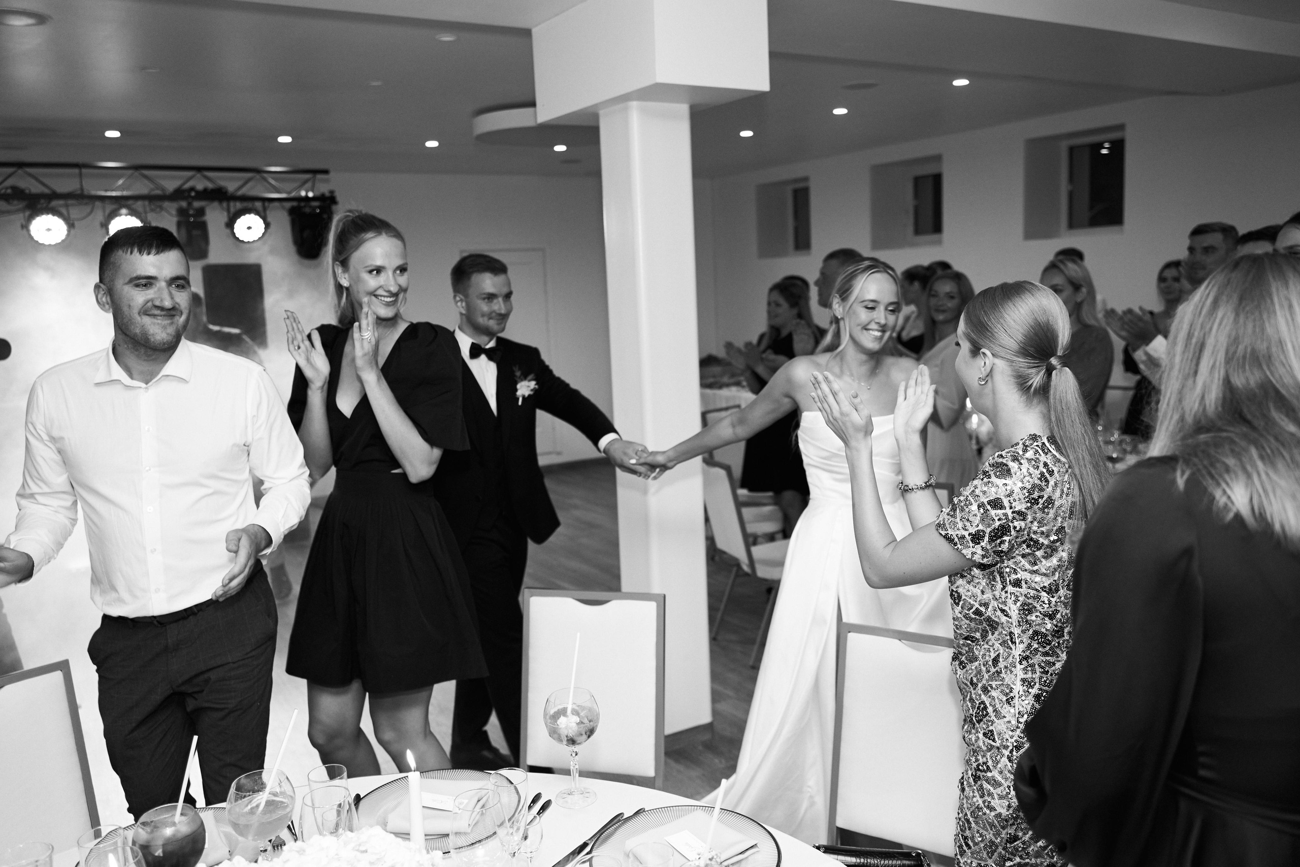 Paulinos ir Domanto vestuvių fotosesijos galerija. Misevic Wedding — Jausminga ir Profesionali Vestuvių Fotografija