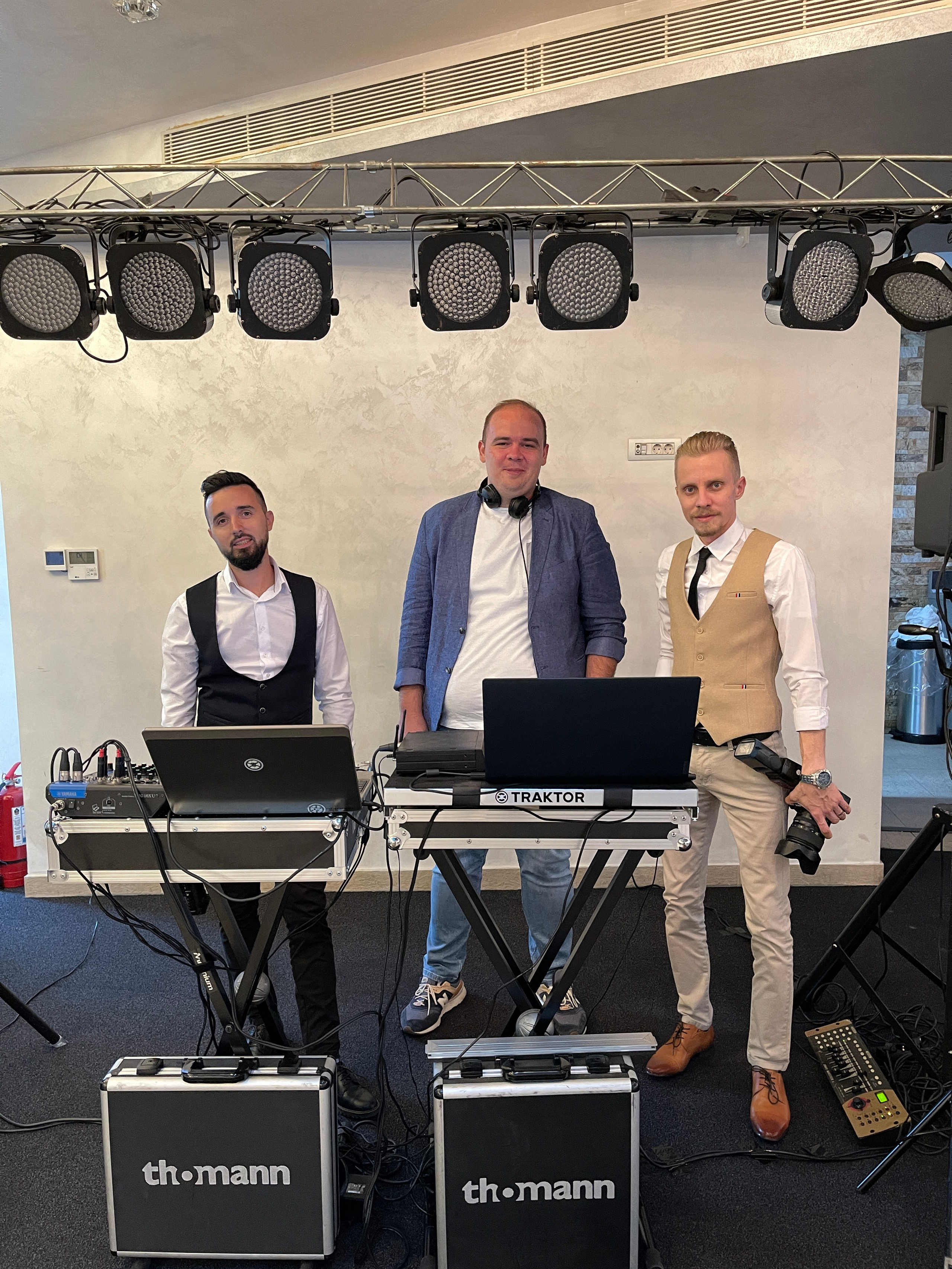 Despre Fotograf Cătălin Lazăr — Profesionist Evenimente. Cătălin Lazăr Photography — Fotografie de nuntă și evenimente premium în România și Europa