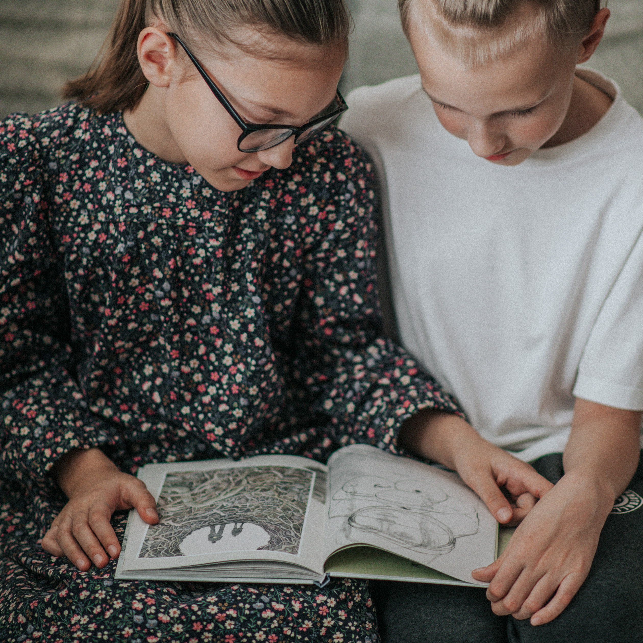 Nėštumo, laukimo, šeimos, vaikų, porų fotosesija fotografavimas. Šeimos fotografas Vilnius Trakai kaina fotografė personal.lt photogrpahy kainos šeima, vaikai profesionali natūrali meninė reportažinė klasikinė fotosesija gamtoje namuose