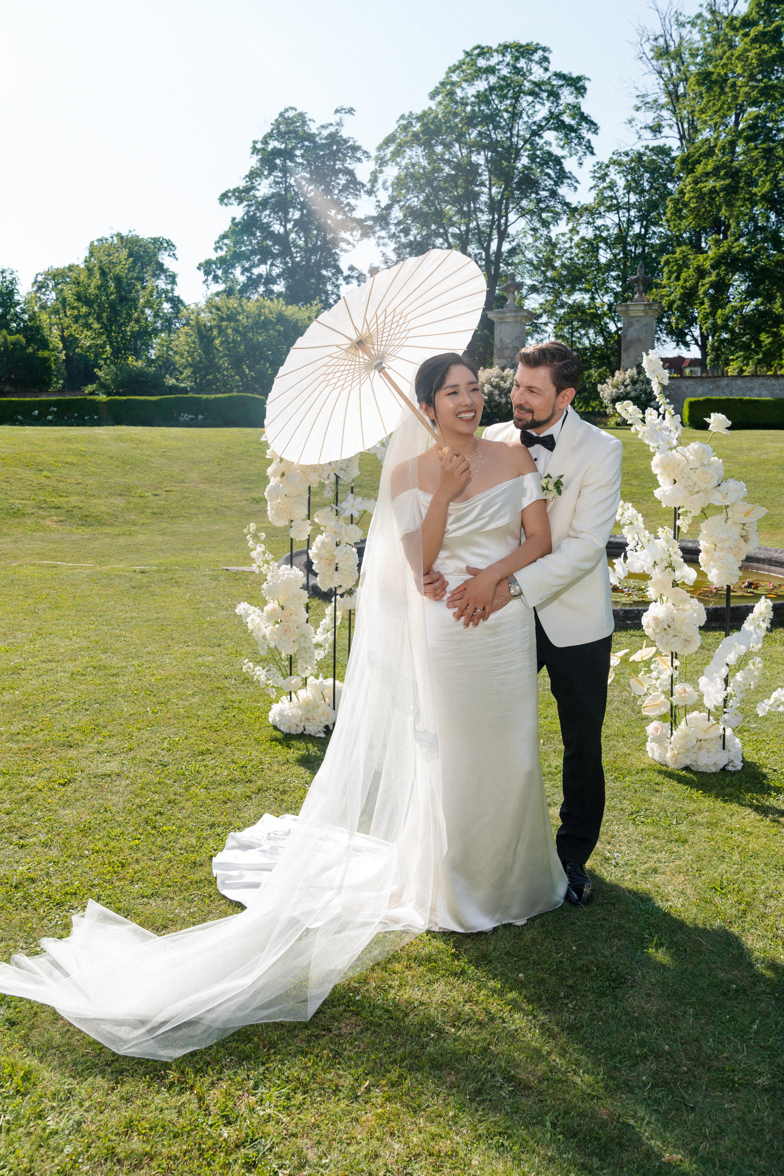 Susan & George · Wedding at Schloss Walpersdorf. Raw Studio: Capturing Elegant weddings accross Europe