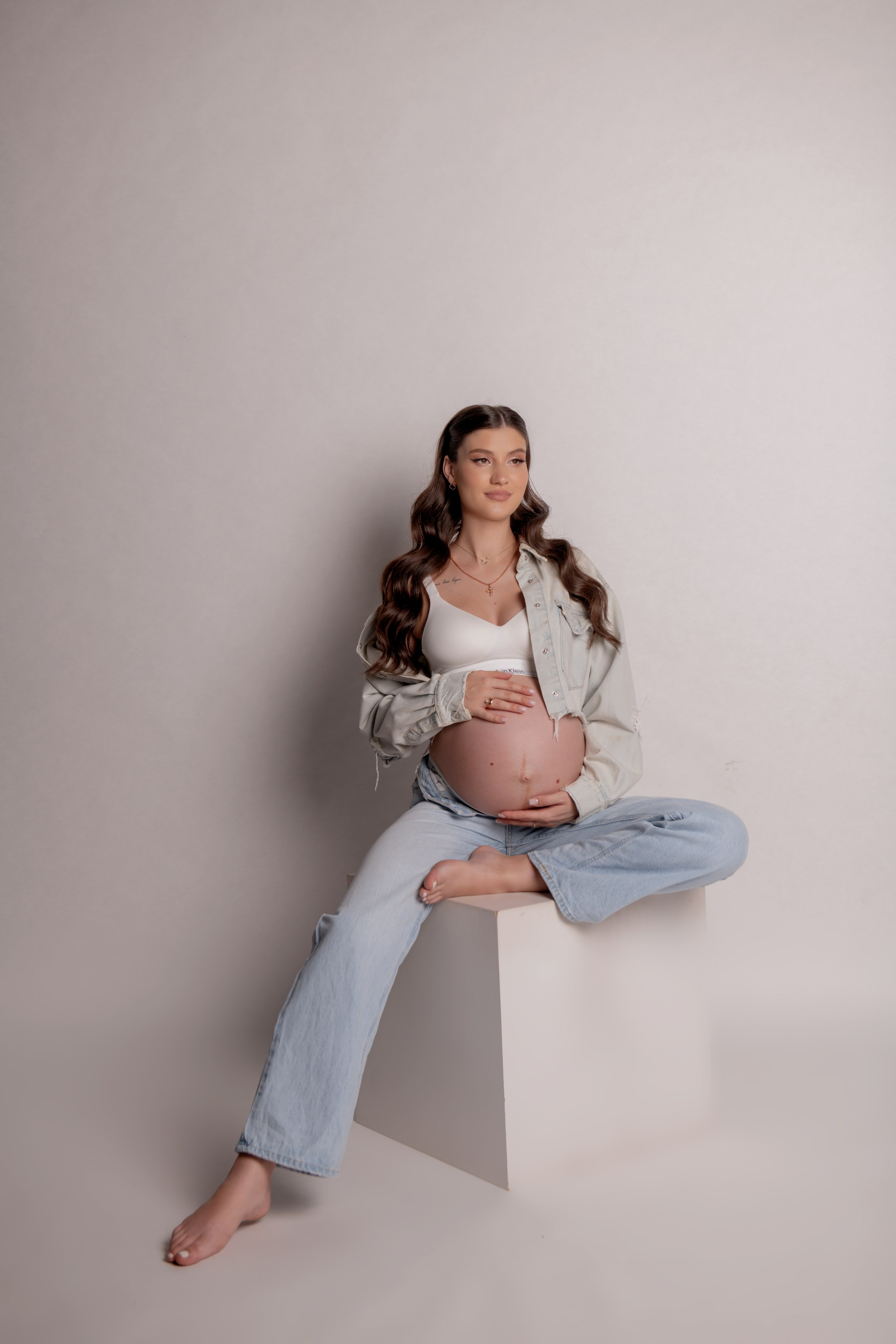 Diana & Stepan. Maternity photoshoot. Professional photographer in Prague Anastasia Haritonova