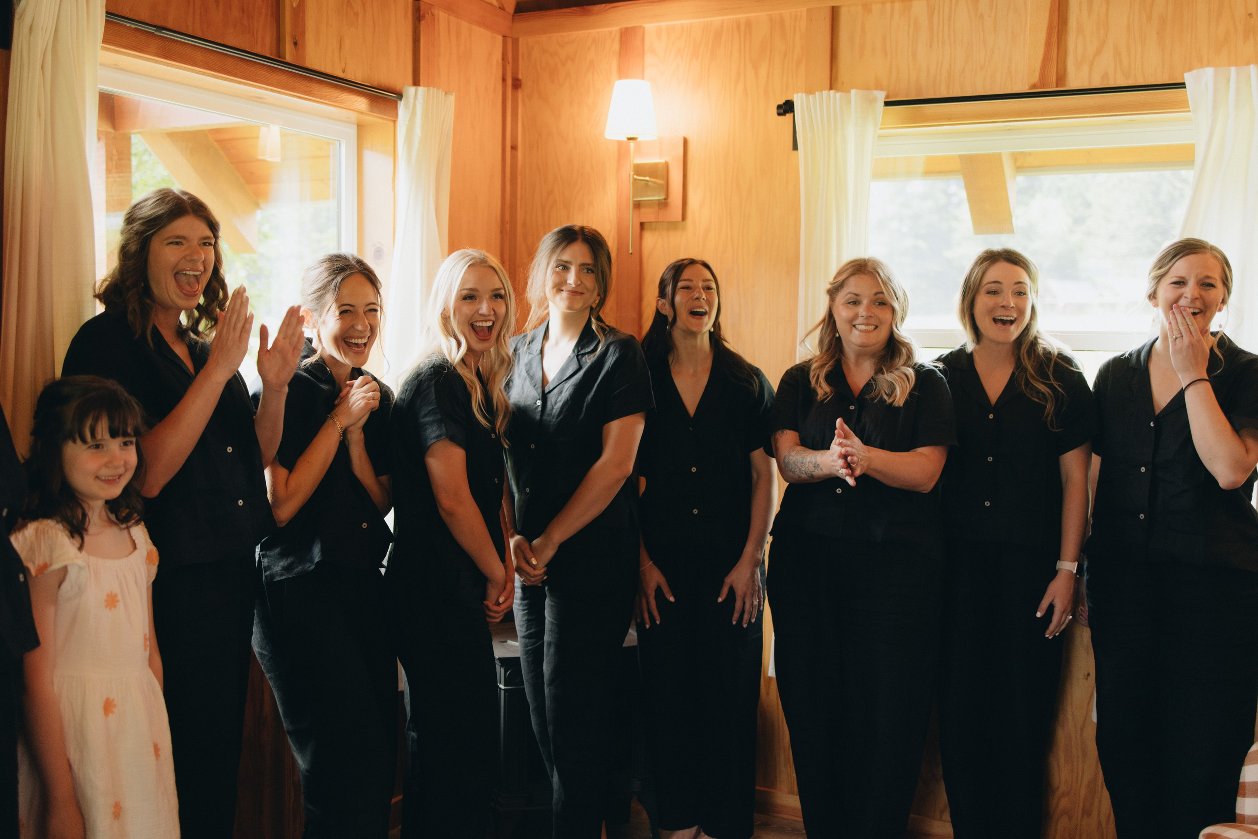 Wedding Shelby & Riley | Columbia River Gorge, WA | Georgy Shishkin Photography Photography. Portland Wedding Photographer | Authentic PNW Love Stories