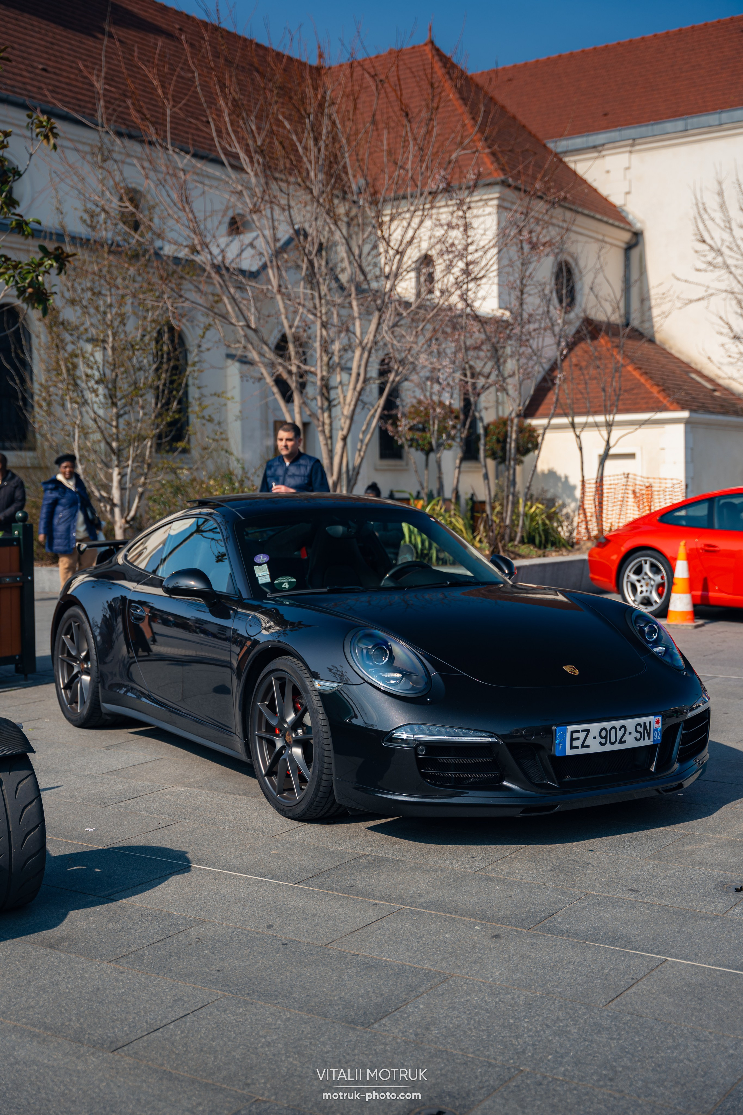 Rassemblement Garenne Colombes — 16 mars. Photographe de voitures à Paris — Vitalii Motruk