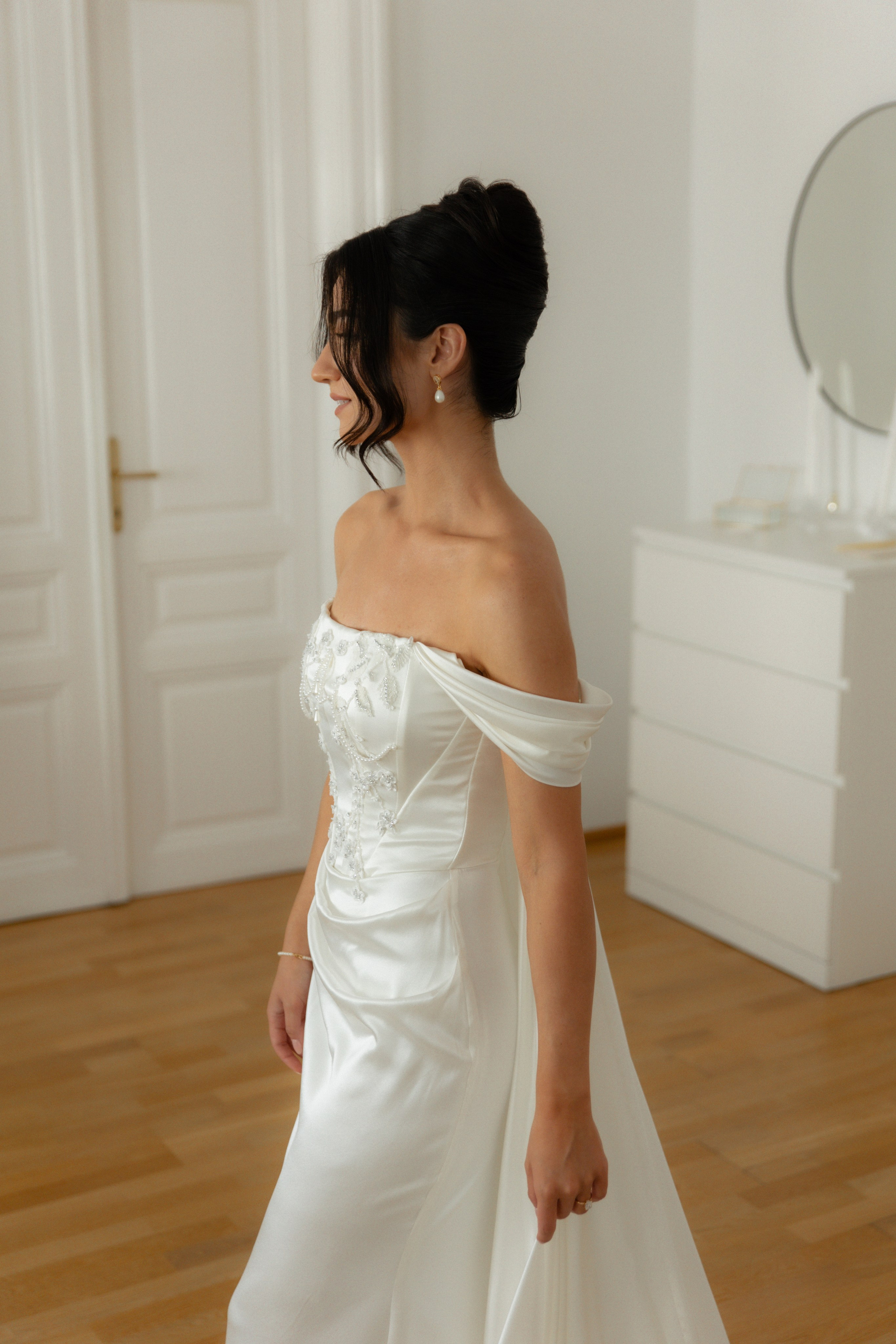 Elegant Castle Wedding in Austria | Alwin & Ruth’s Fairytale Celebration. Wedding photographer and videographer based in Timisoara, Romania