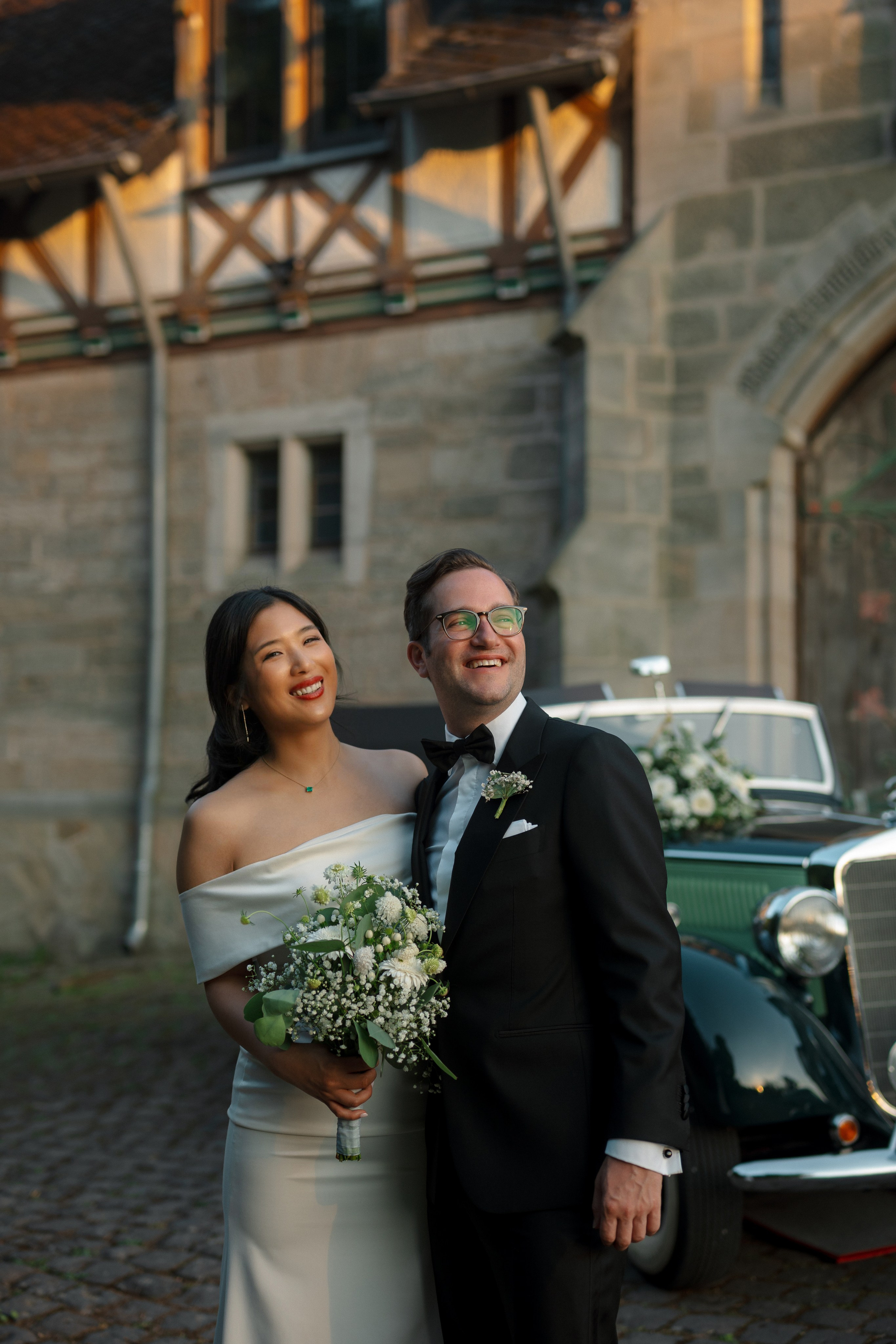 Joann & Hanning’s Timeless Wedding at Schloss Bürresheim | Destination Wedding Photographer. Raw Studio: Capturing Elegant weddings accross Europe