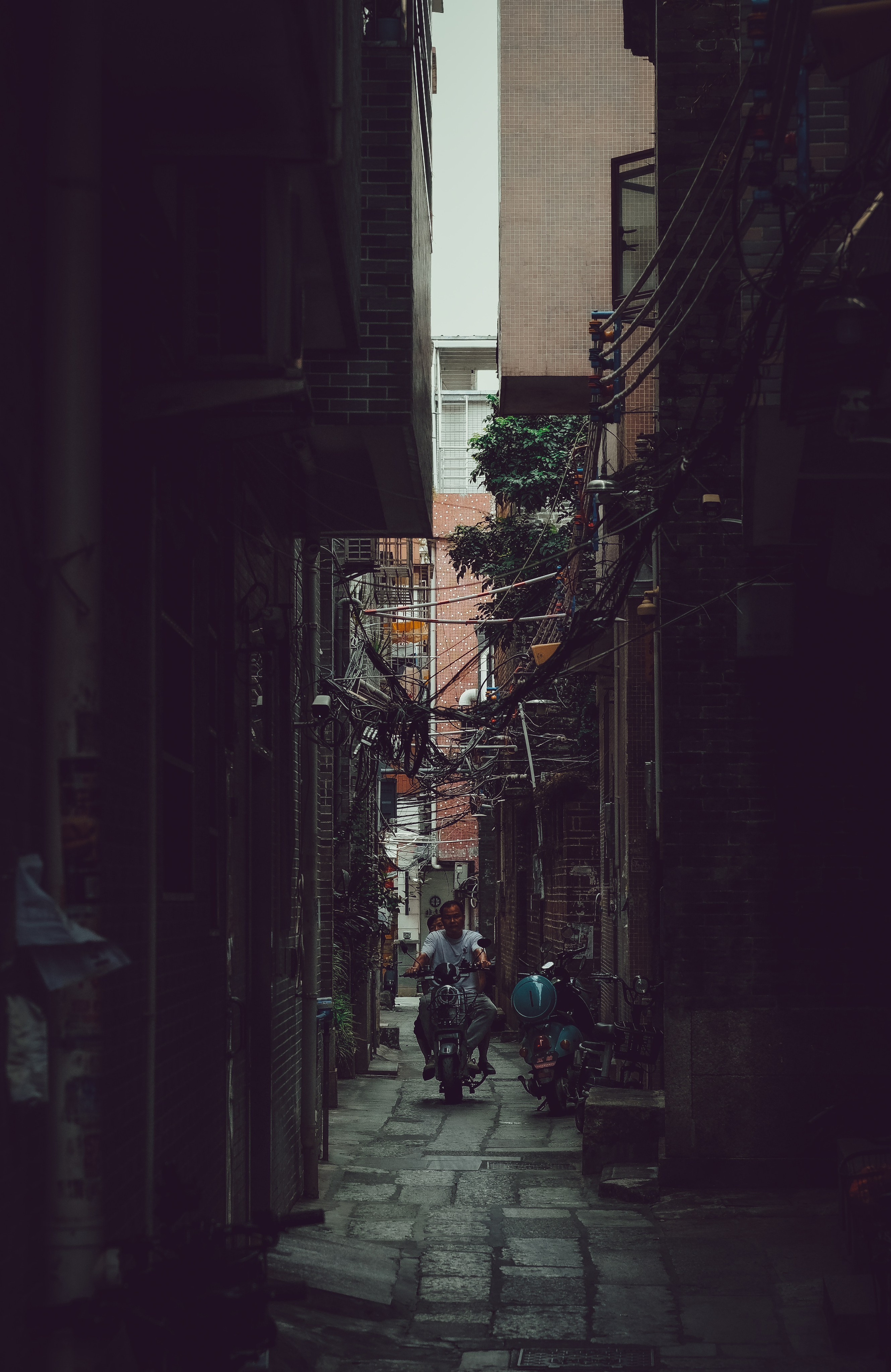 Guangzhou Street Photography | Candid Street Photography by Yukophotography | 街头摄影师广州