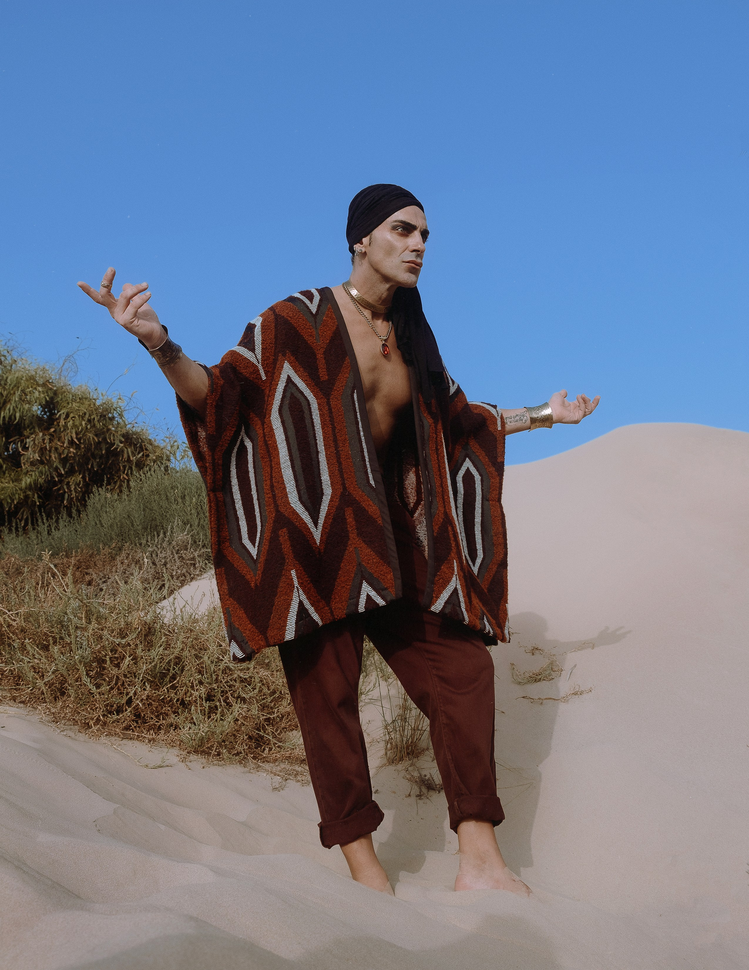 Портфолио-фотосессия в дюнах Аликанте — креативные образы и уникальные наряды от дизайнера — Фотограф Андрей Луковников