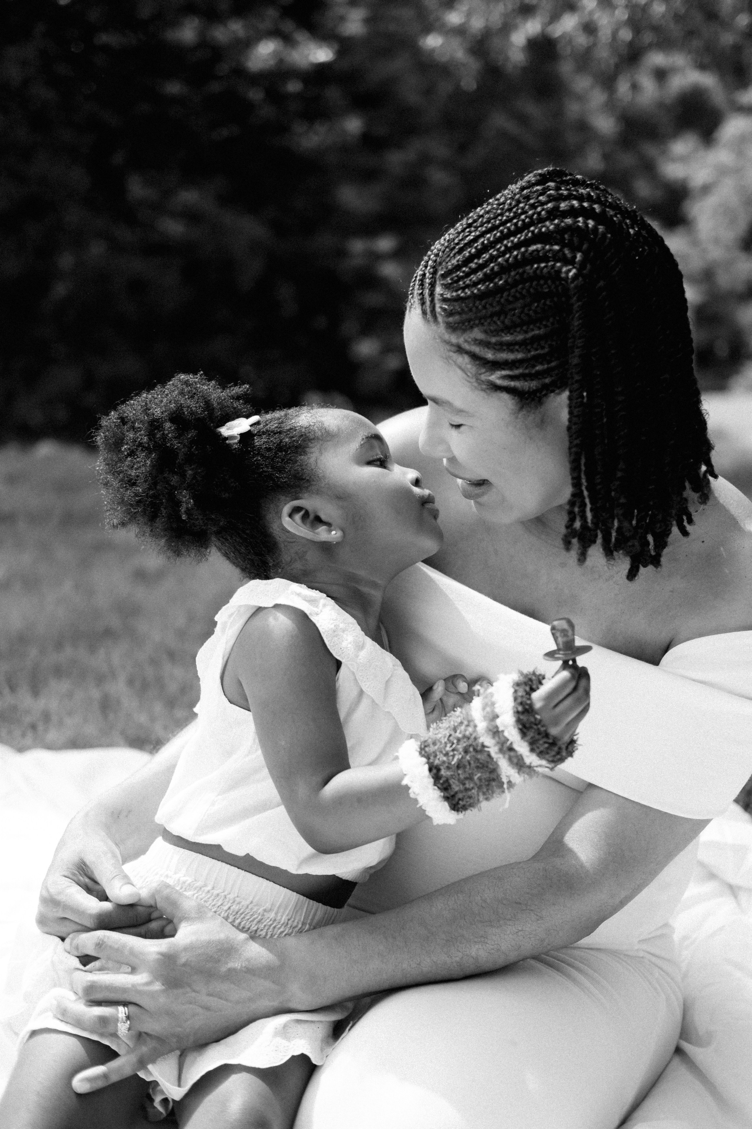 Richmond, VA Maternity Photographer | Editorial & Documentary Portraits. Family Photographer Richmond VA | Anna Dobrovolskaia