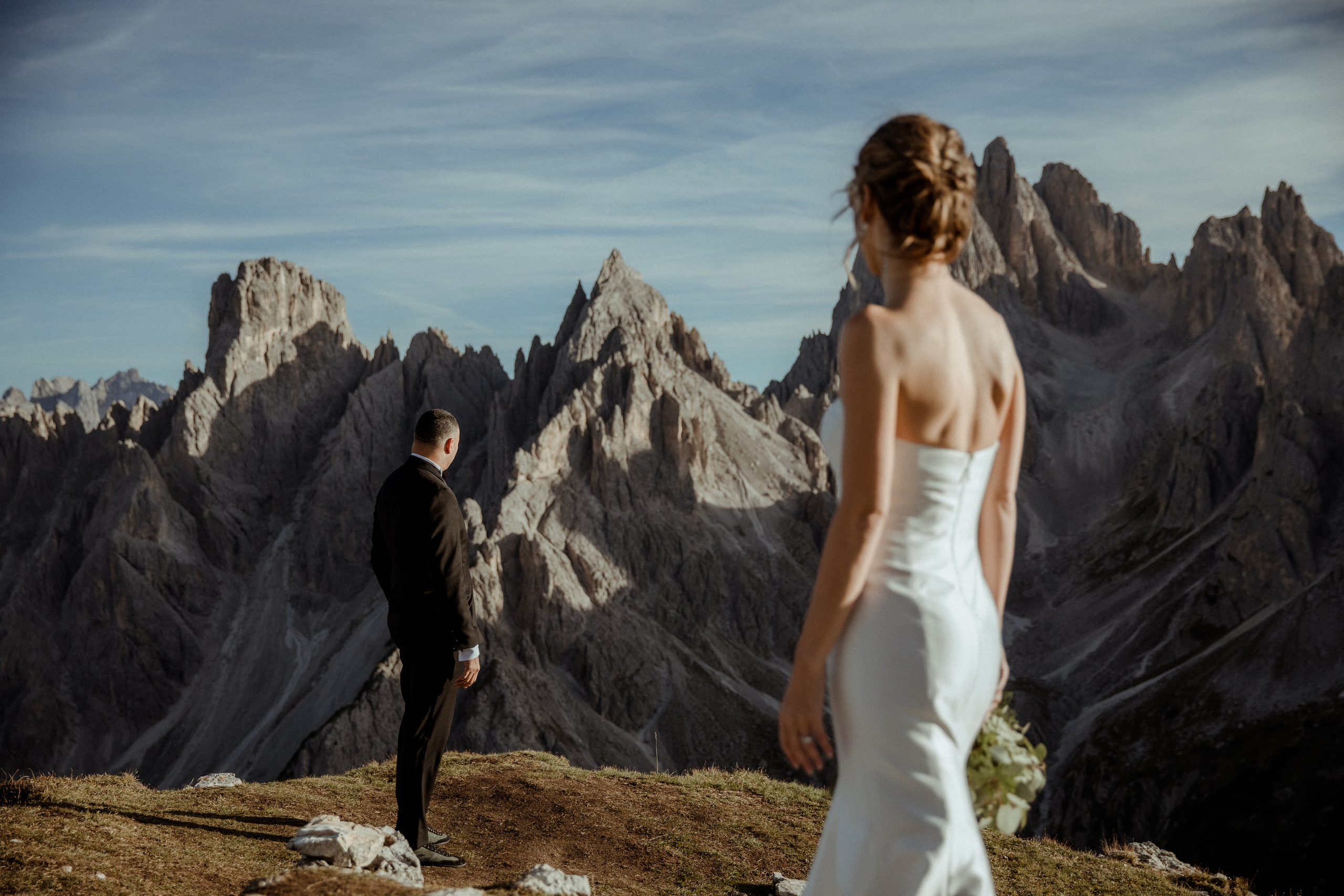 Wedding photographer pricing guide Italy. Iceland elopement photographer & videographer