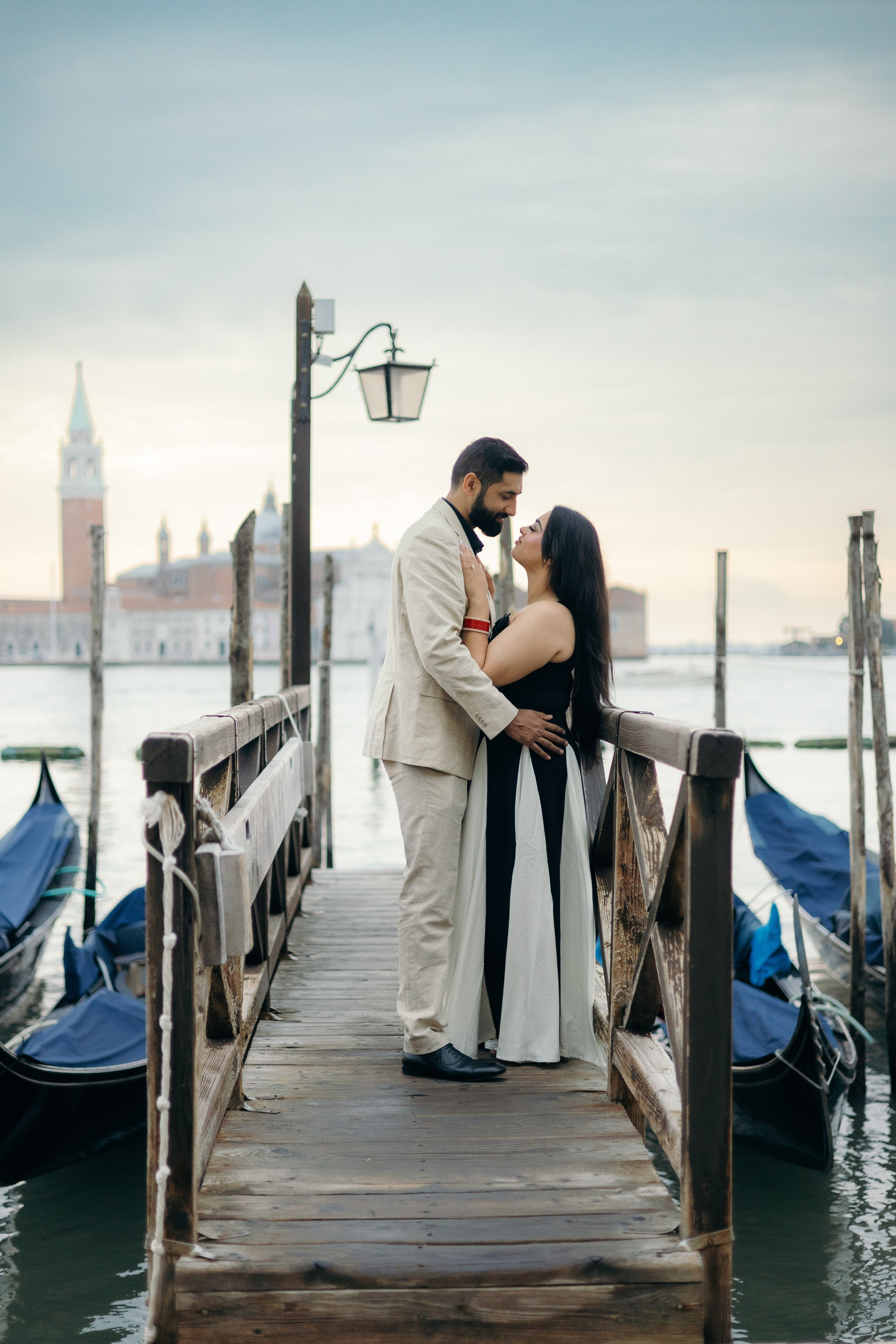 Roop and Andy. Sara Luca Wedding Photographer in Italy and Europe