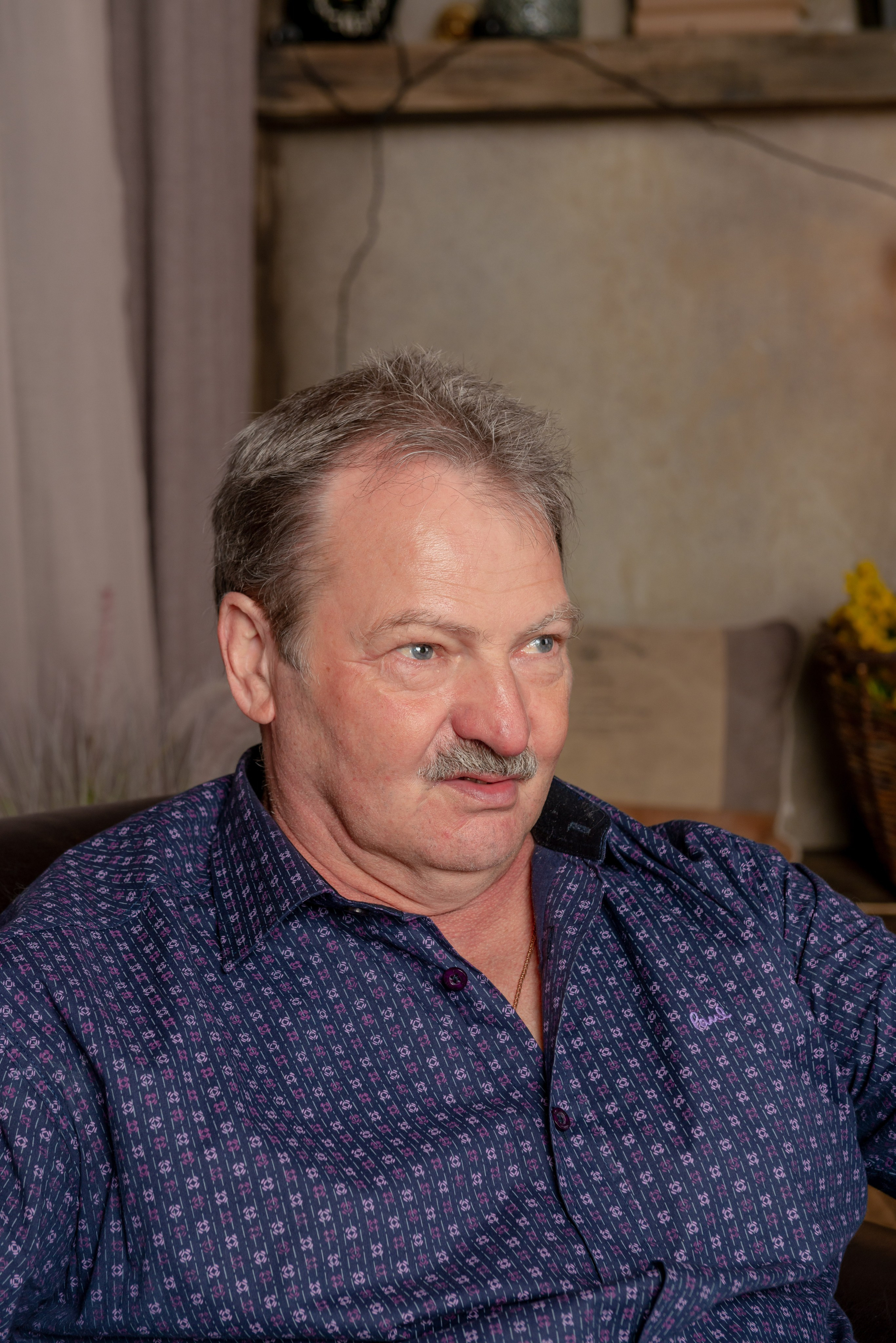 Photosession of a married couple in the studio. FOTÓGRAFO MÉXICO QUINTANA ROO