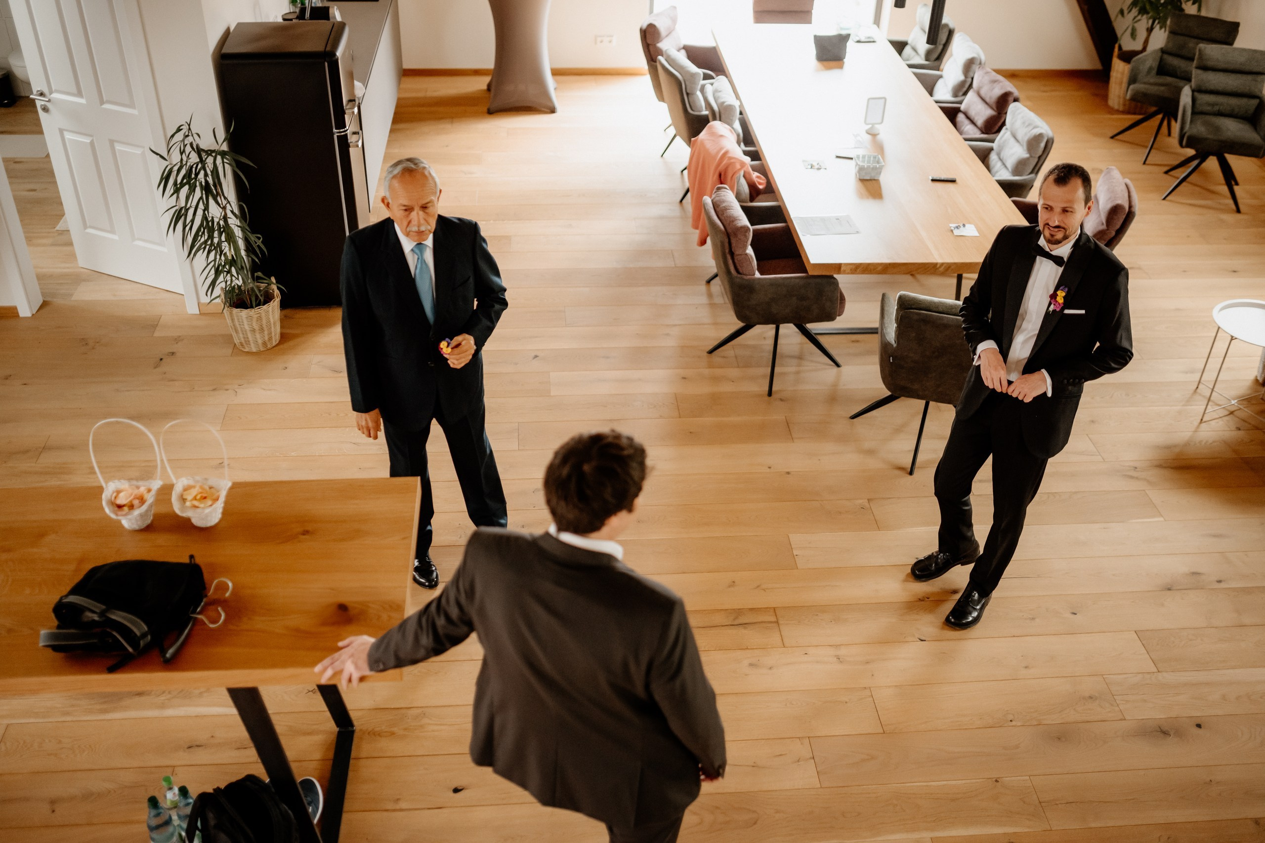 Hochzeit auf Gut Wöllried Würzburg – Janice & Thomas | Anna Saribekyan Fotografie. Anna Saribekyan – Beste Hochzeitsfotografin in Würzburg, Top 10 in Deutschland
