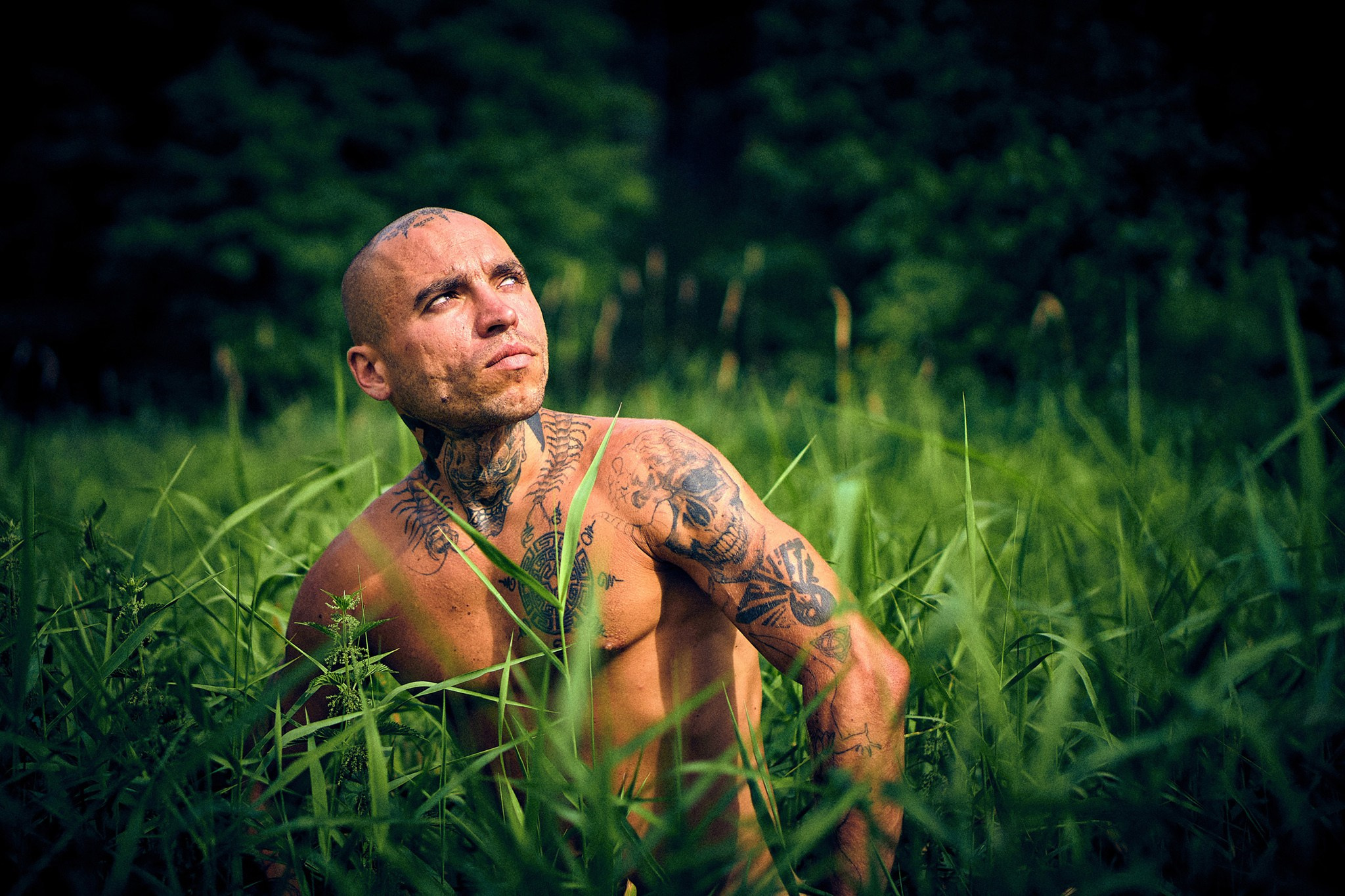 Portrety Ludzi, zrobione na Festiwalach Świadomościowych i Muzycznych: Dharma, ZIELONE KRĘGI, Wibracje, FRUŃ, Organic, Turkusowa Wyspa. Andriej Szypilow - Fotografia & Wideografia