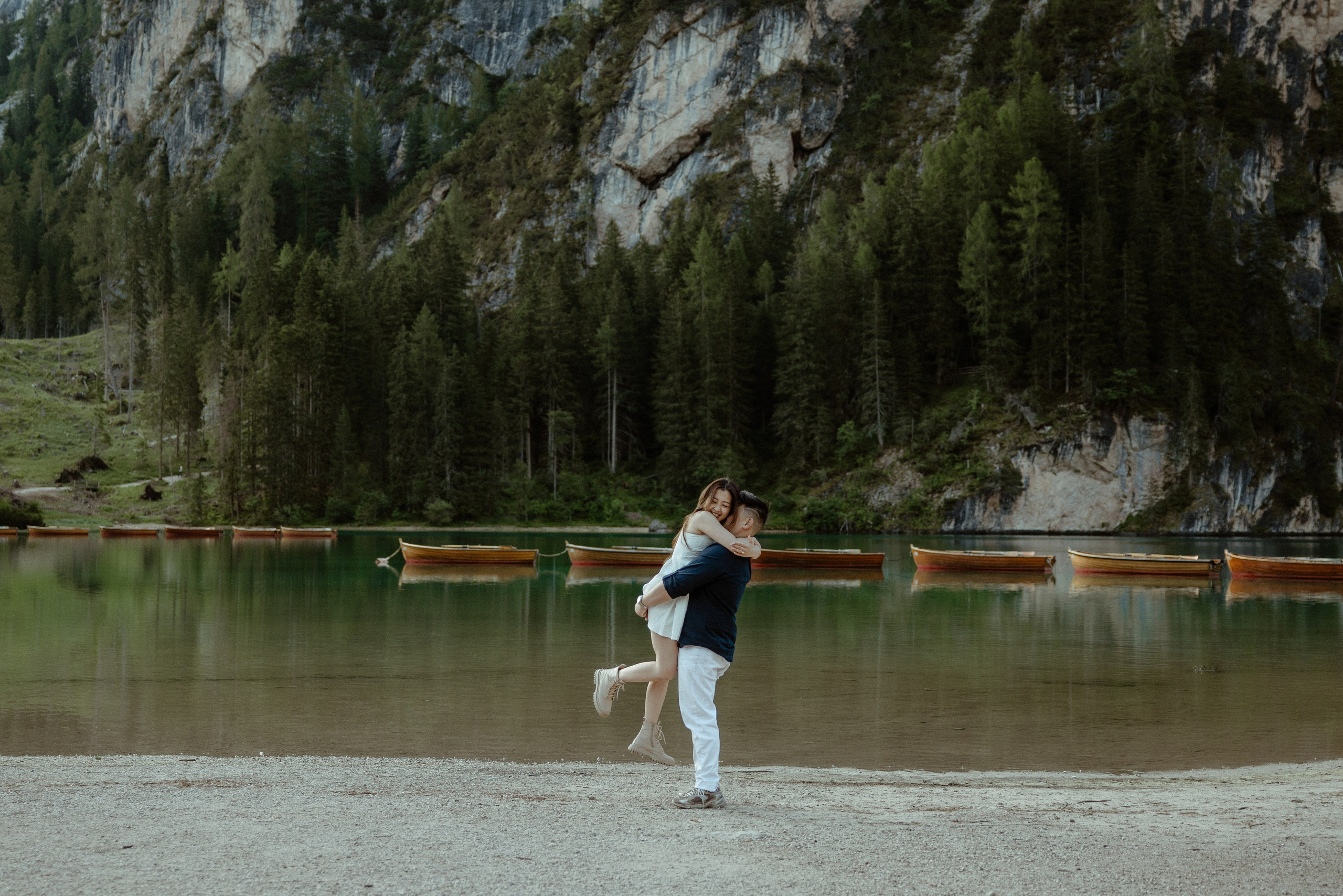 Sunrise proposal at Lago di Braies | Dreamy engagement in the Dolomites. Iceland elopement photographer & videographer