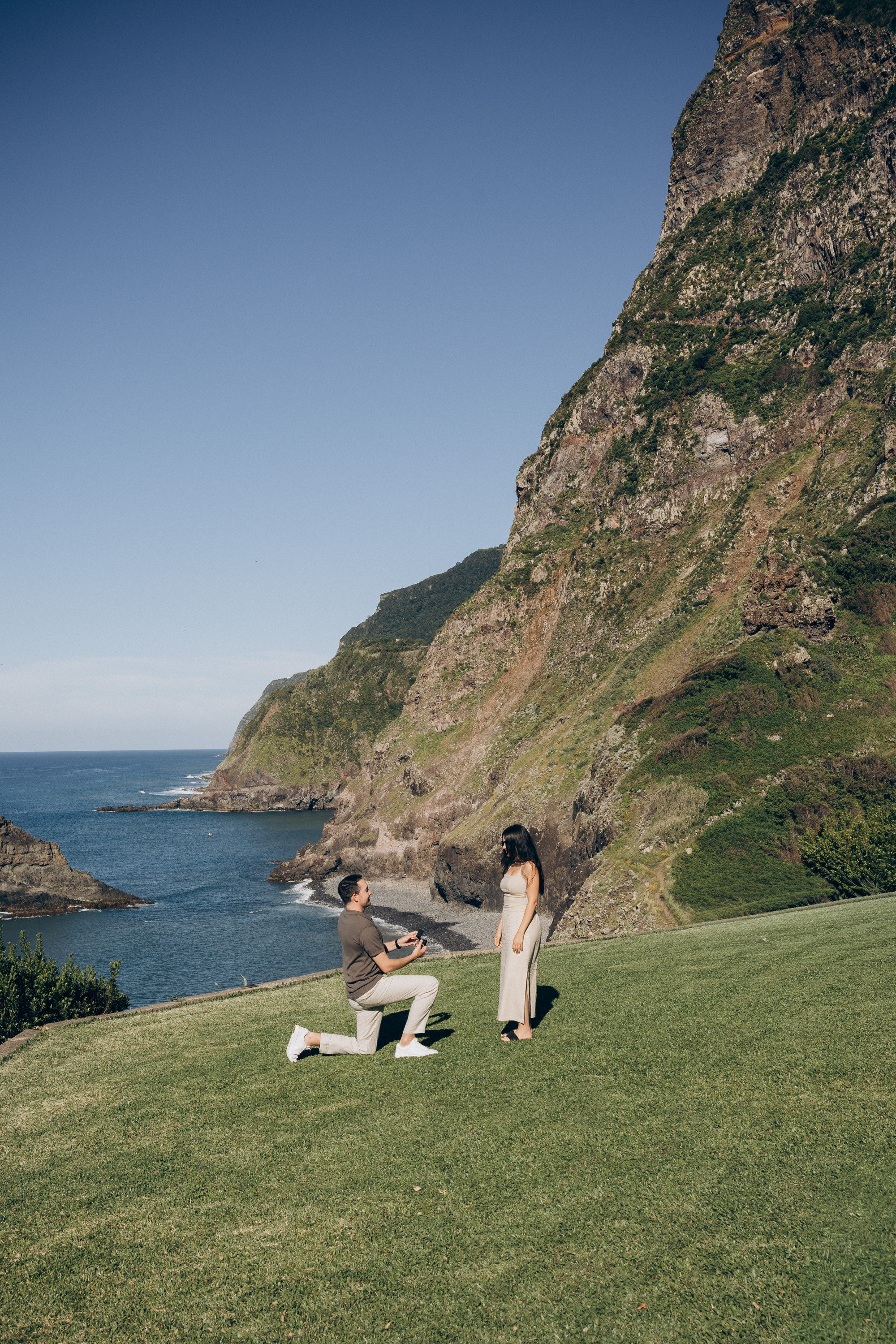 Secret Proposal at São Cristóvão, Madeira | Romantic Engagement. Fotógrafa na Madeira para casais, pedidos de casamento, elopements e casamentos íntimos | Tatiana