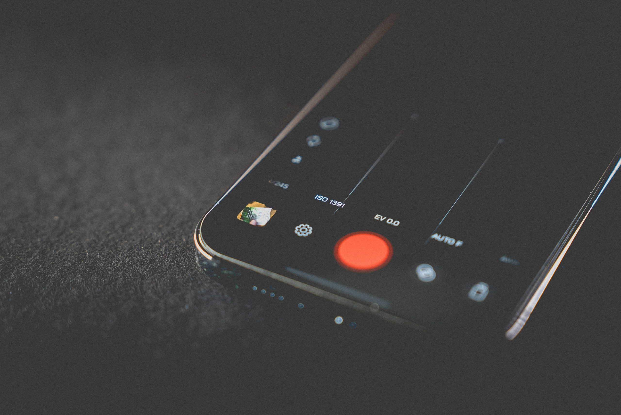 IPhone 16 Pro Max video filmēšanai. Video shooting and creating with phone, iPhone Video School