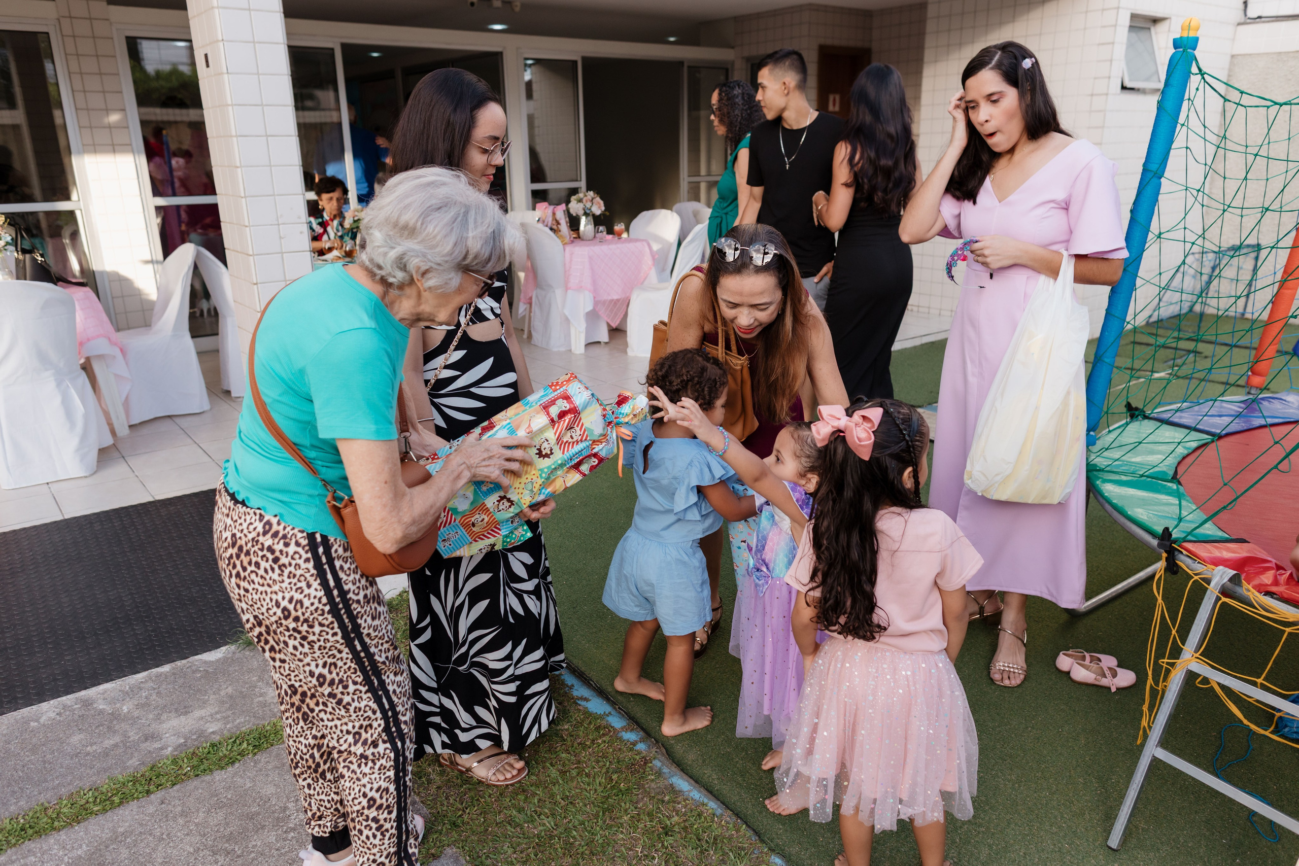 Registro espontâneo da chegada dos convidados