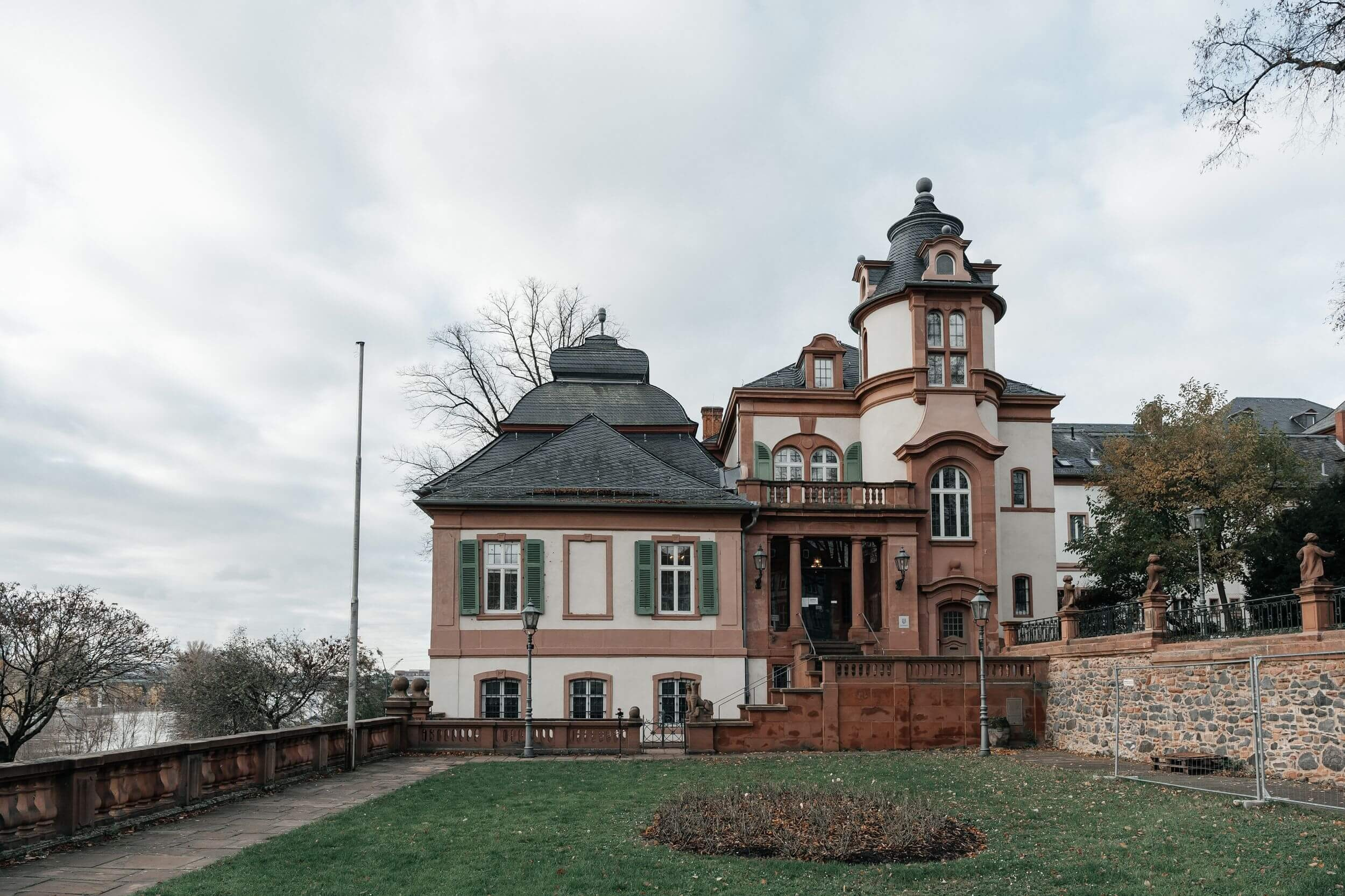 frankfurt höchst registry office