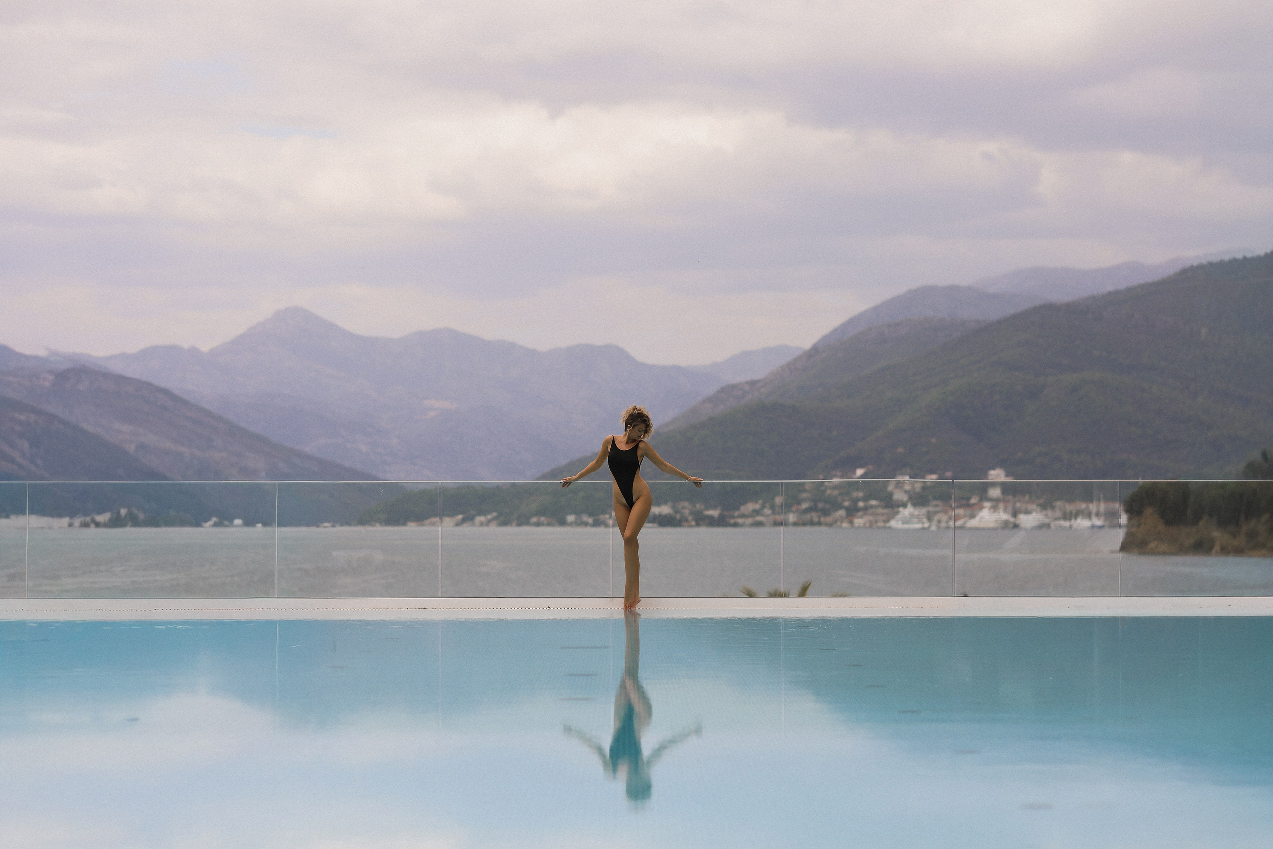 Vacation Photoshoot in Montenegro. Destination Wedding Photographer in Montenegro & Europe — Valeriya Komar