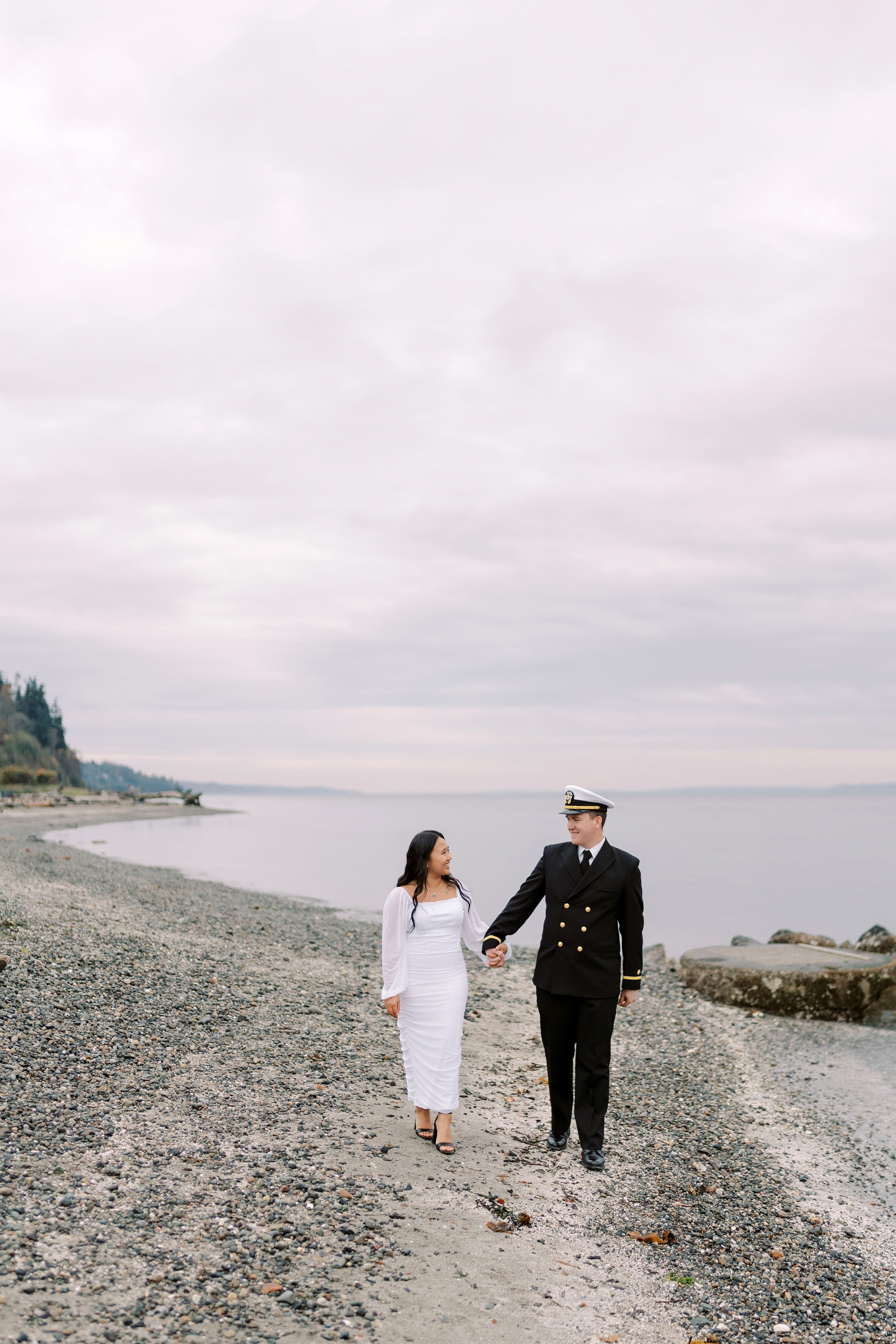 Engagement photoshoot. Dayana & Dag. Mukilteo ligthhouse. November 2024. EVAN ARISTOV WEDDING PHOTOGRAPHY — Seattle Wedding Photographer