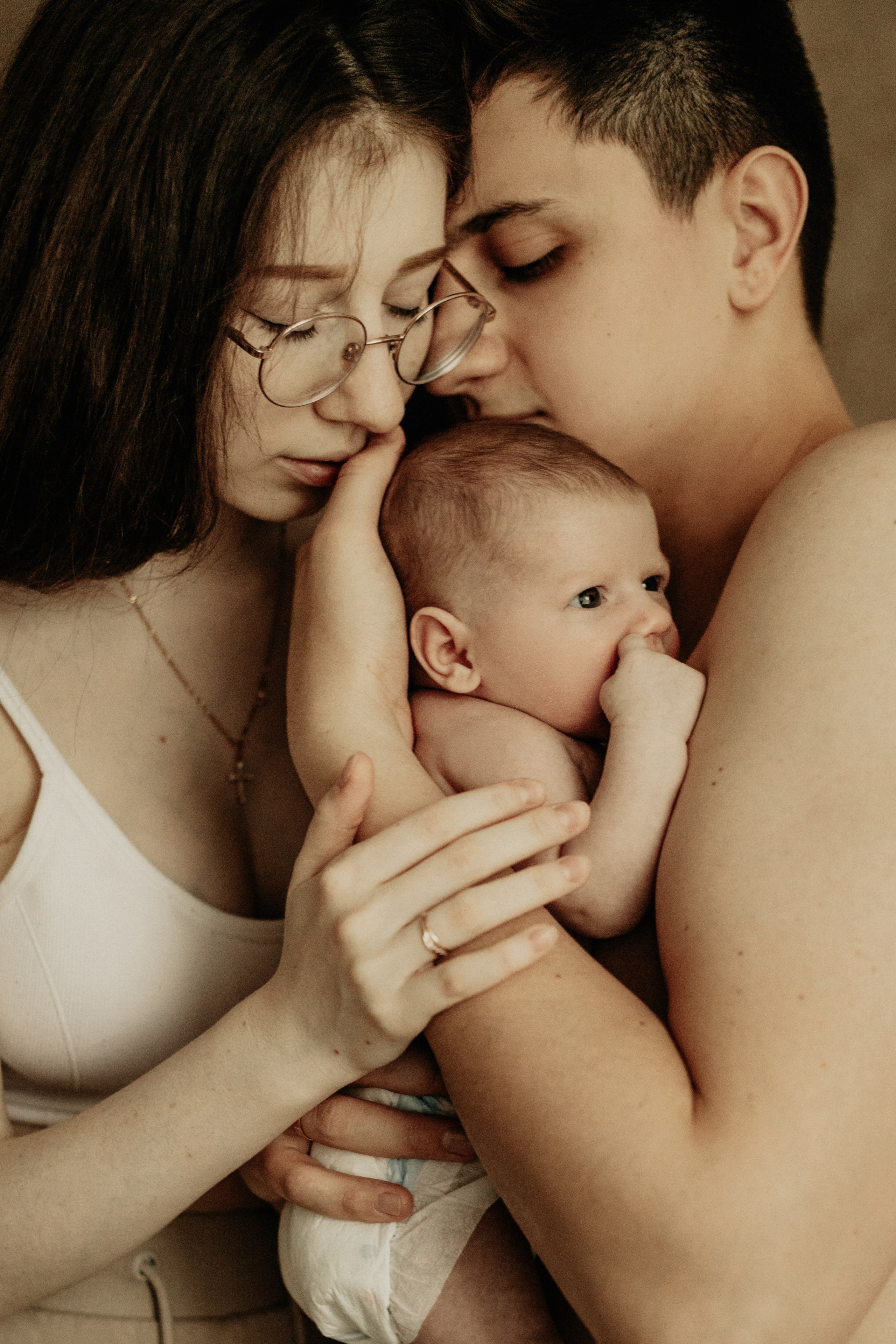 Newborn & Sibling Photography – First Precious Moments Together. Alisa Tant — Family and newborn photographer Bucks County, Montgomery county, Philadelphia, NJ