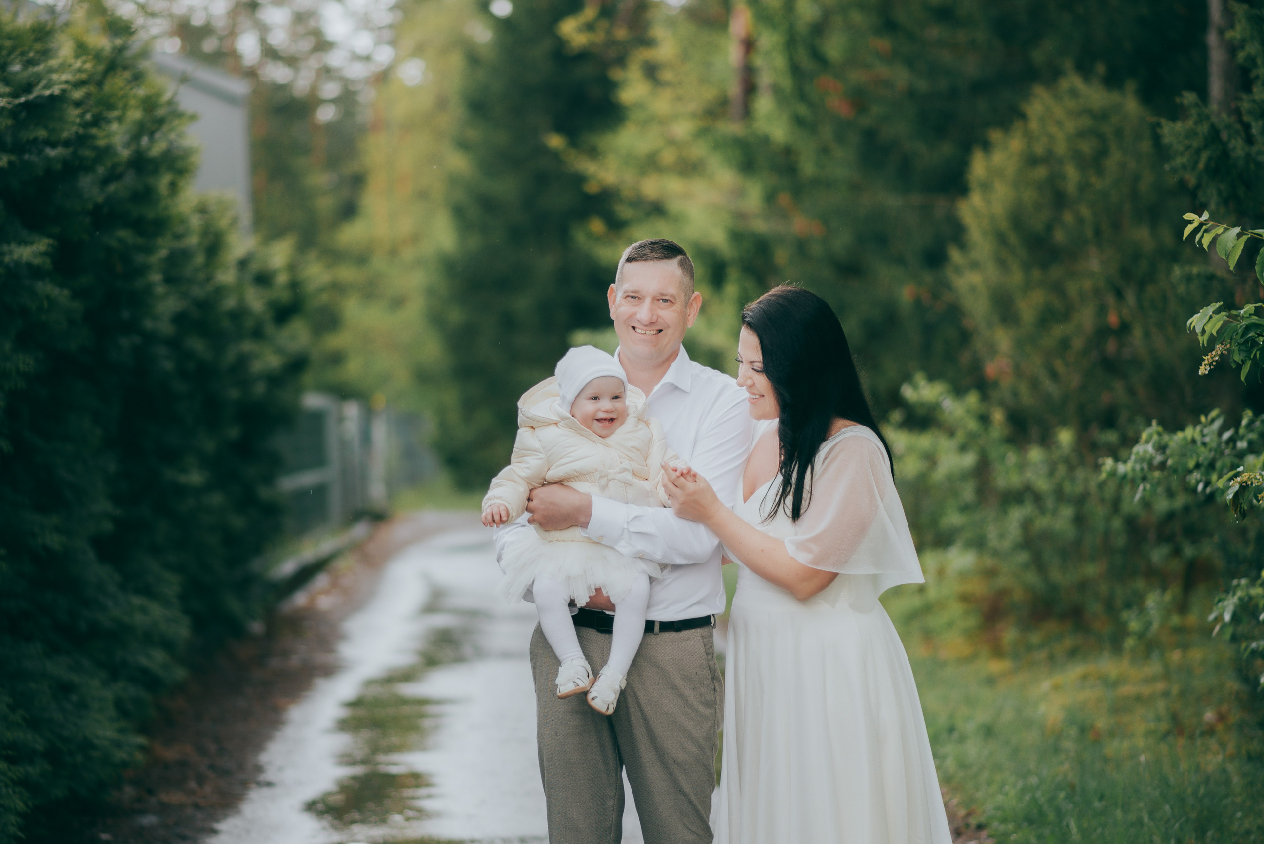 Krikštynos, krikštas, krikštynų fotosesija, ceremonija, bažnyčia krikštynų pasiruošimo fotografavimas. Krikštynų fotografas Vilnius Trakai kaina krikštynų fotografavimas fotografė personal.lt photogrpahy kainos šeima, vaikai profesionali natūrali meninė reportažinė klasikinė fotosesija, krikštynų fotosesija gamtoje