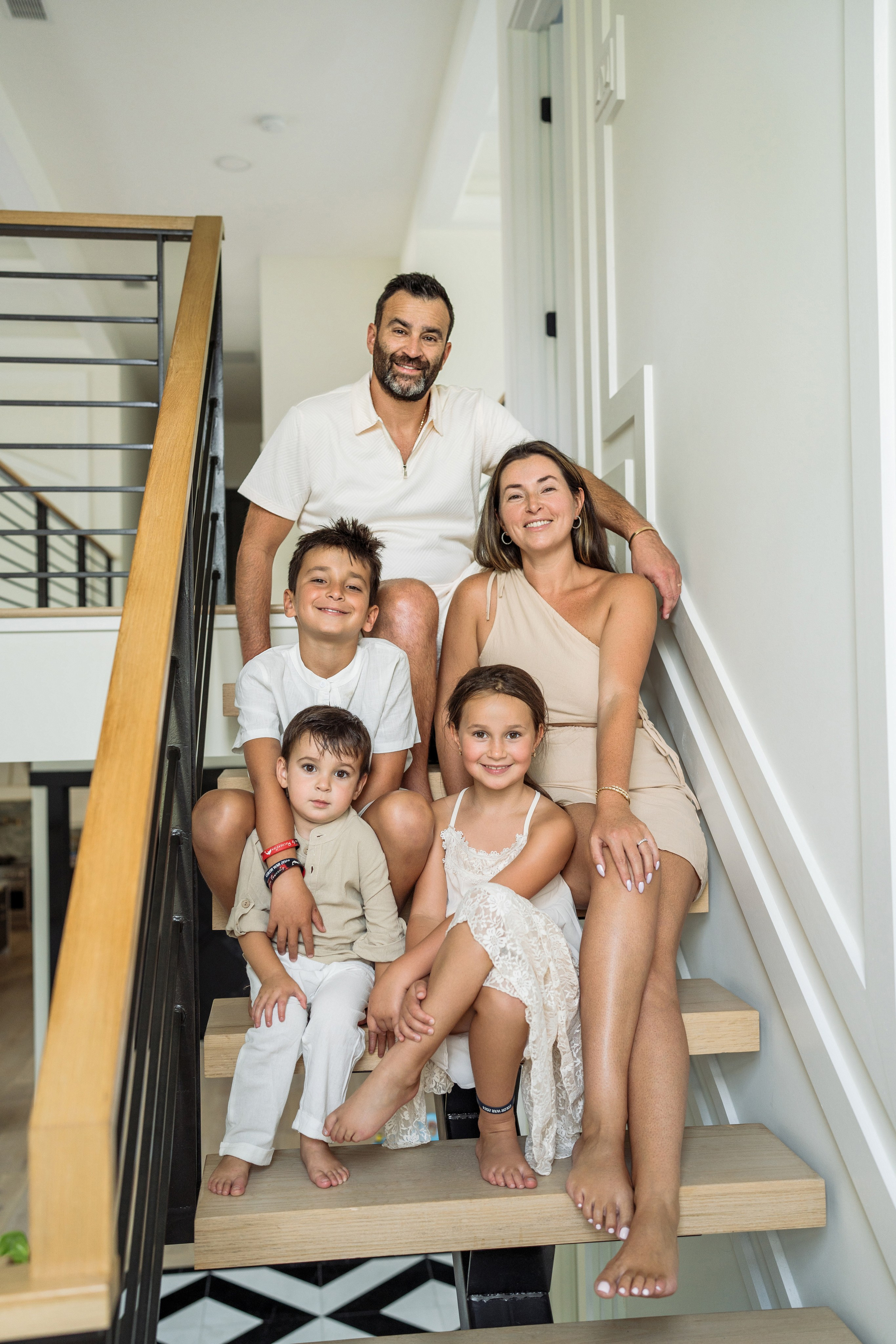 Cozy Family Photography at Home – Heartwarming & Relaxed. Alisa Tant — Family and newborn photographer Bucks County, Montgomery county, Philadelphia, NJ