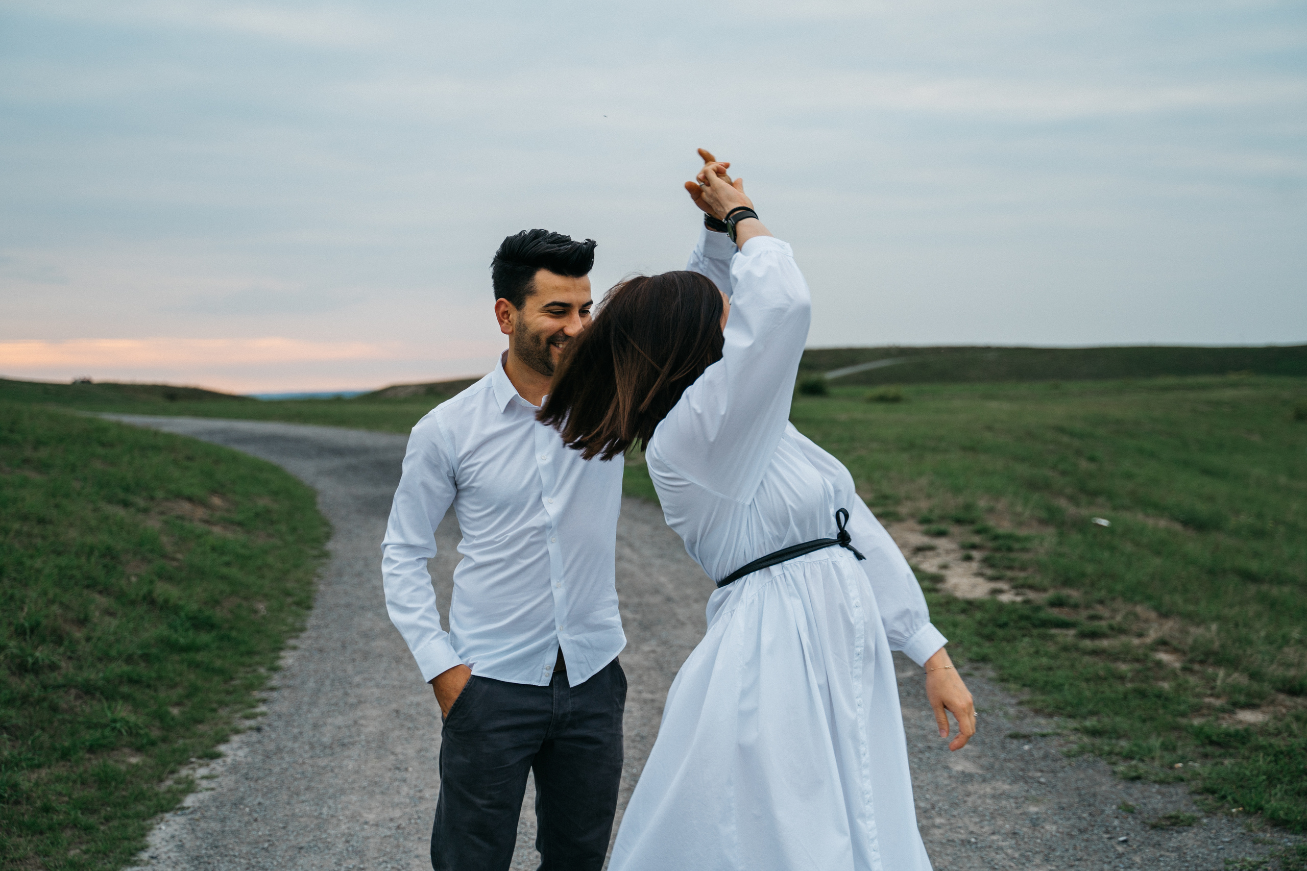 Ein romantisches Fotoshootig auf der Halde Norddeutschland. Hochzeitsfotograf für Moers, Niederrhein, Düsseldorf, NRW und Deutschland