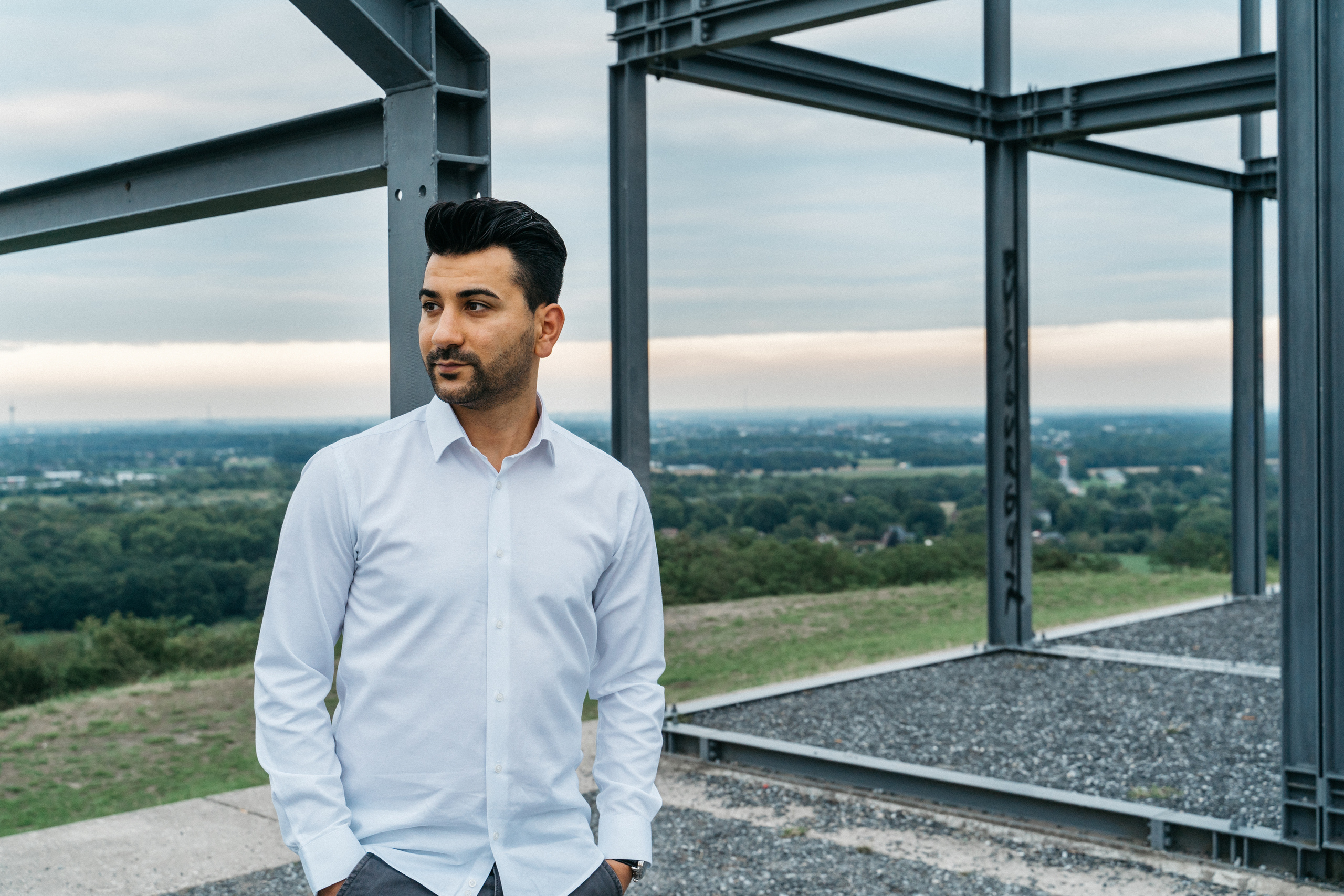 Ein romantisches Fotoshootig auf der Halde Norddeutschland. Hochzeitsfotograf für Moers, Niederrhein, Düsseldorf, NRW und Deutschland