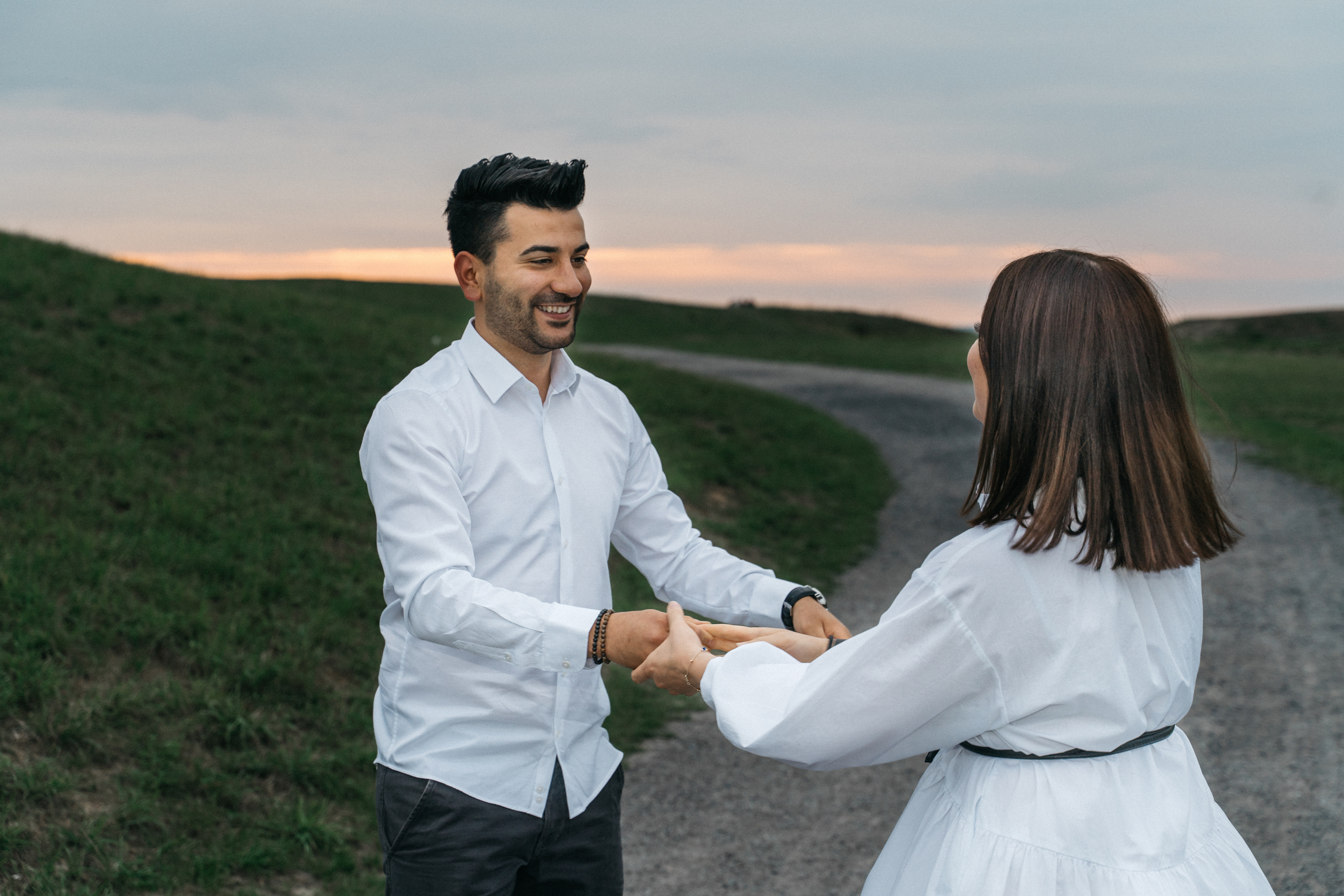 Ein romantisches Fotoshootig auf der Halde Norddeutschland. Hochzeitsfotograf für Moers, Niederrhein, Düsseldorf, NRW und Deutschland