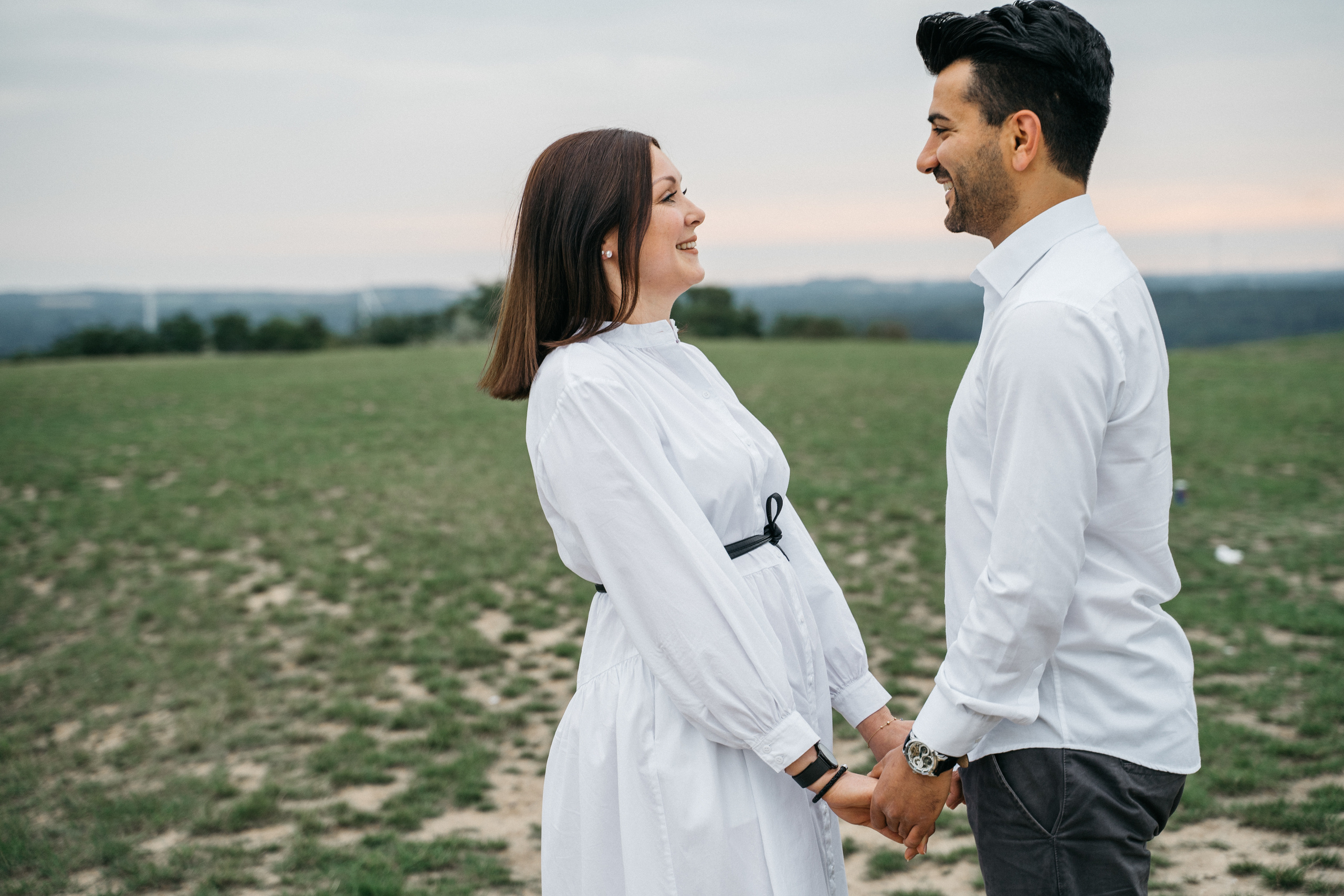 Ein romantisches Fotoshootig auf der Halde Norddeutschland. Hochzeitsfotograf für Moers, Niederrhein, Düsseldorf, NRW und Deutschland