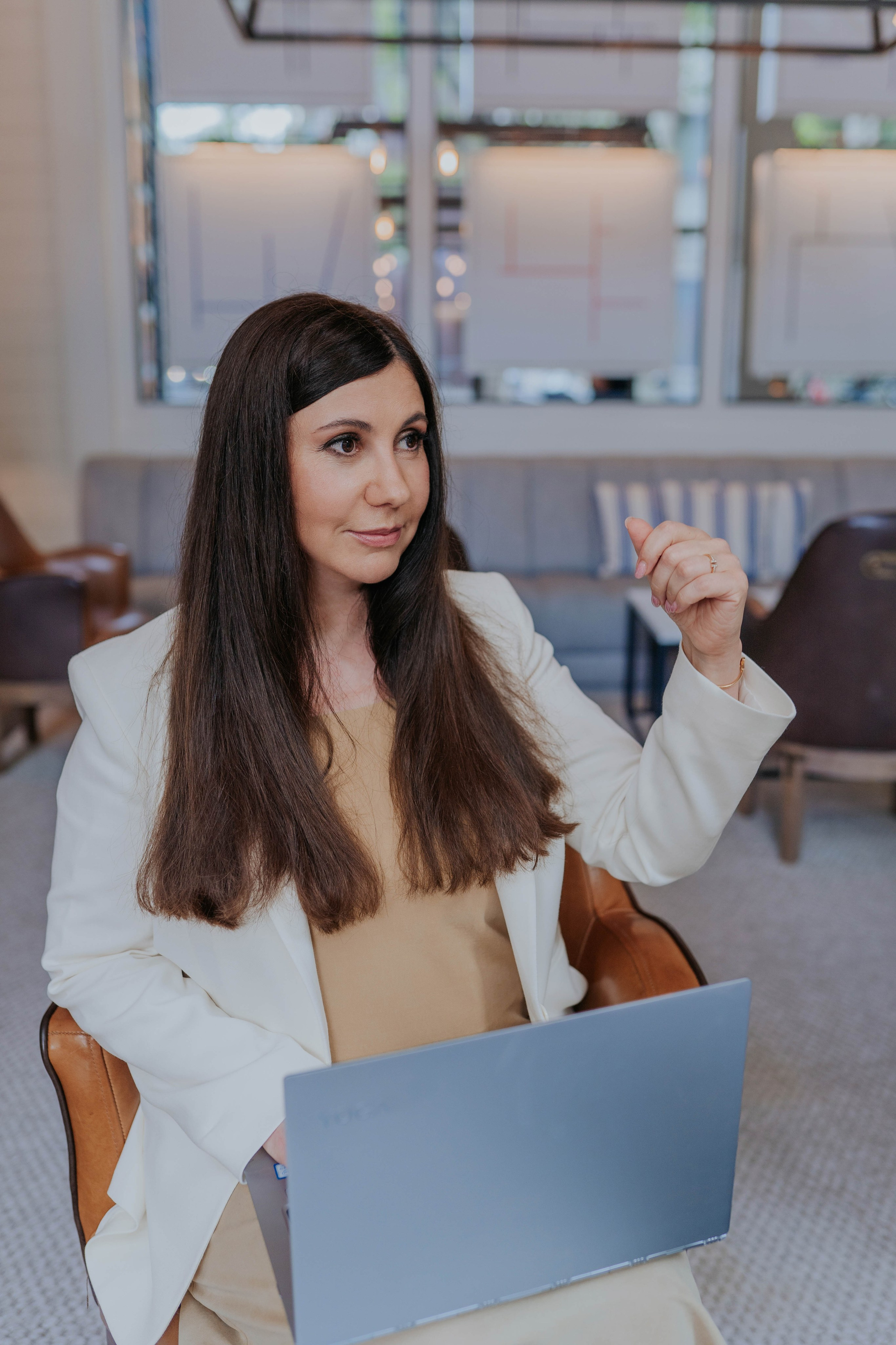 OxanaDia — Brand And Business Photographer in Barcelona. Barcelona Brand Photographer and Videographer Oxana Dia