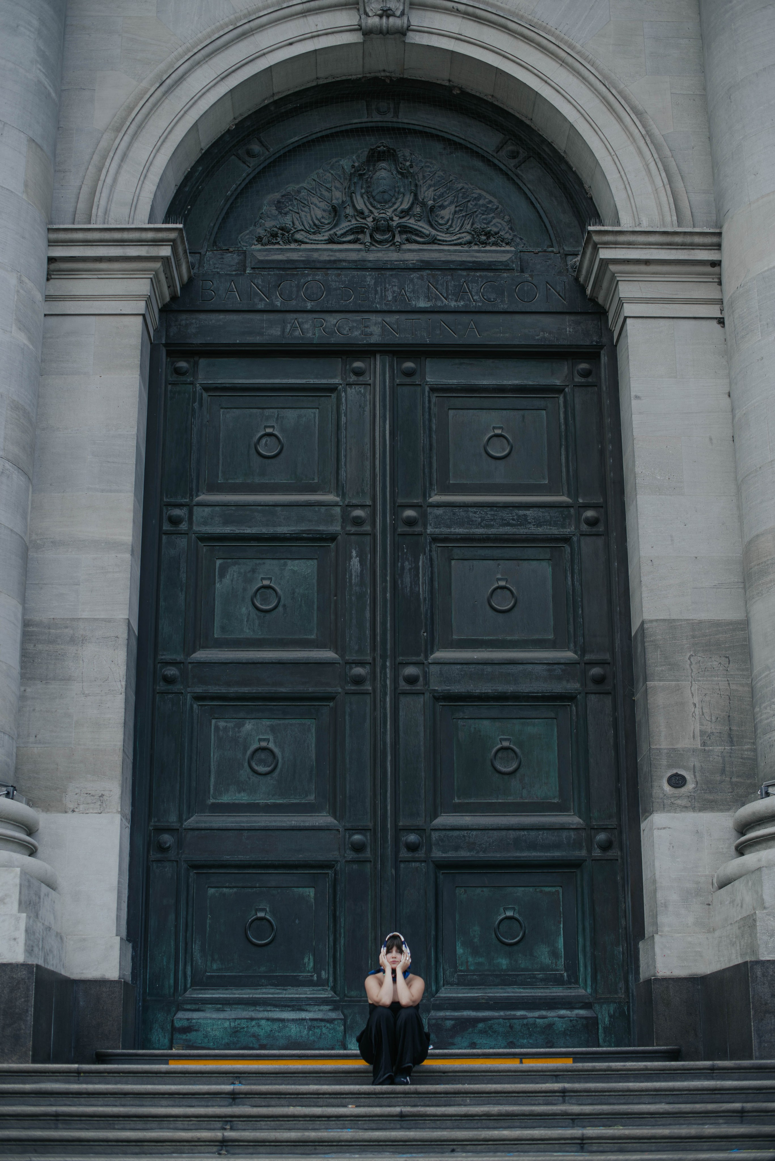 Mom Yana and Mars. Photographer @elmirkami in the city of Buenos Aires
