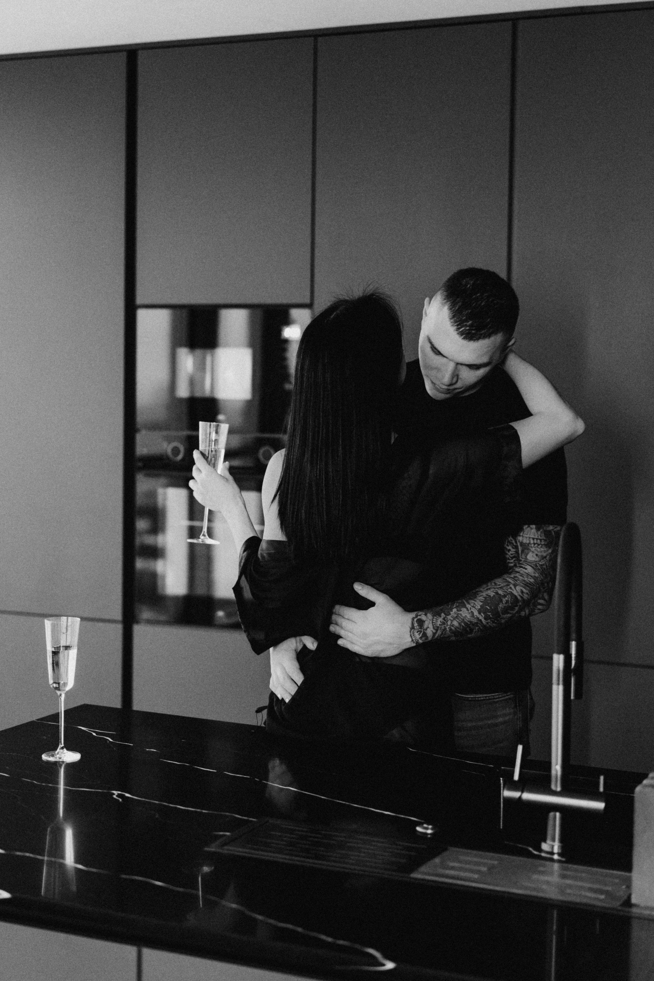 Luxury Couple Boudoir Photography NYC | Intimate Hotel Photo Sessions. Videographer and photographer in New York // MAKAROV.VIDEO