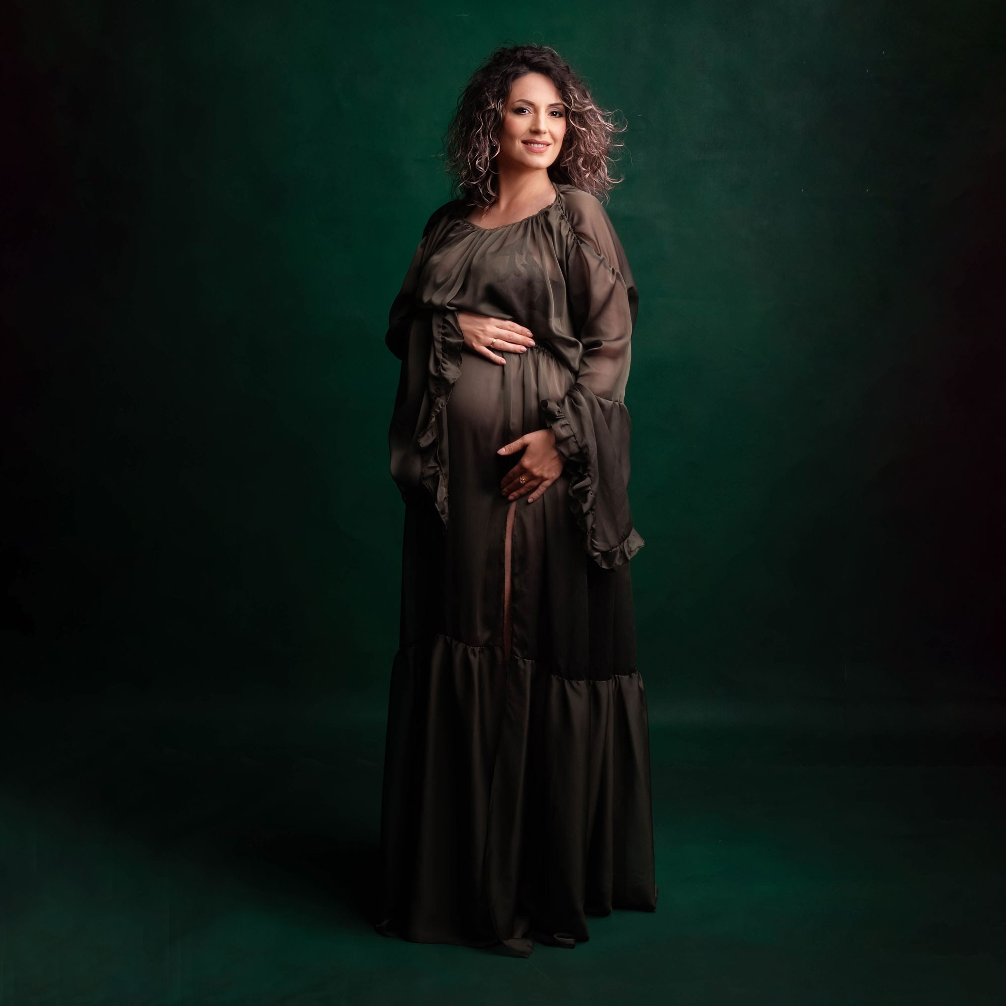 Photo shoot in minimalist style. Professional photographer in Spain