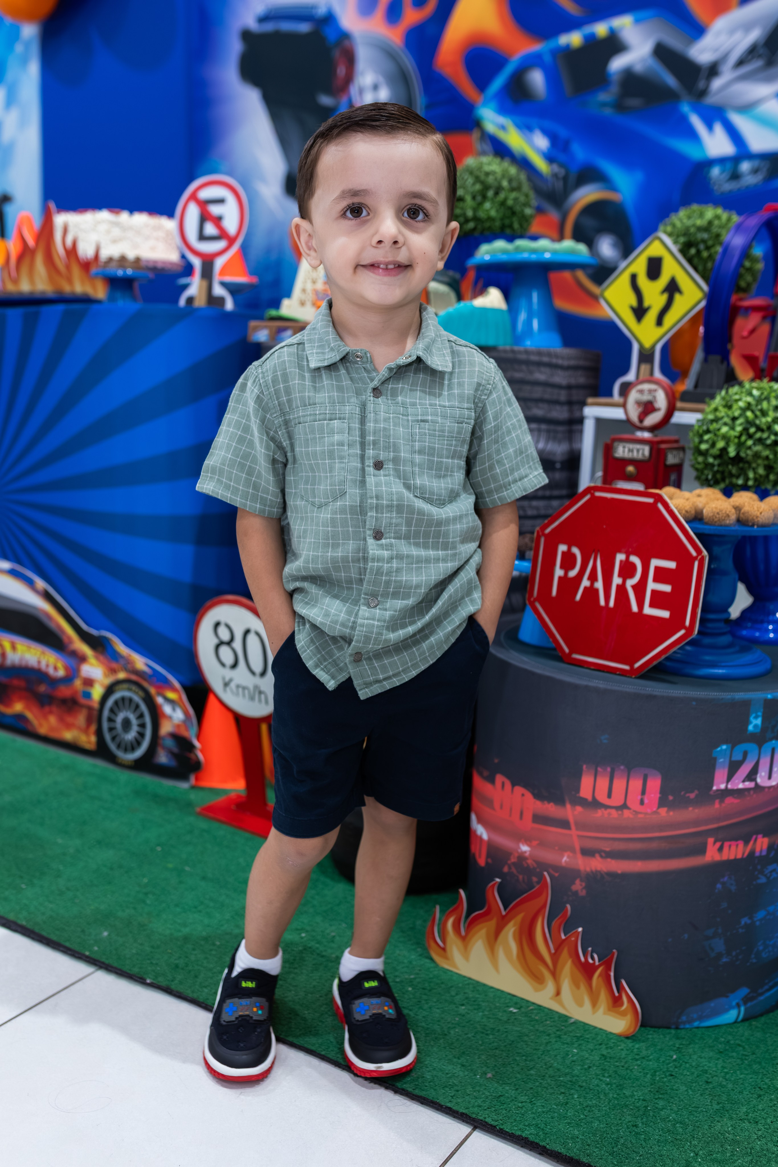 Fotógrafo em Joinville-SC. Especialista em aniversário, casamentos, eventos corporativos e retratos