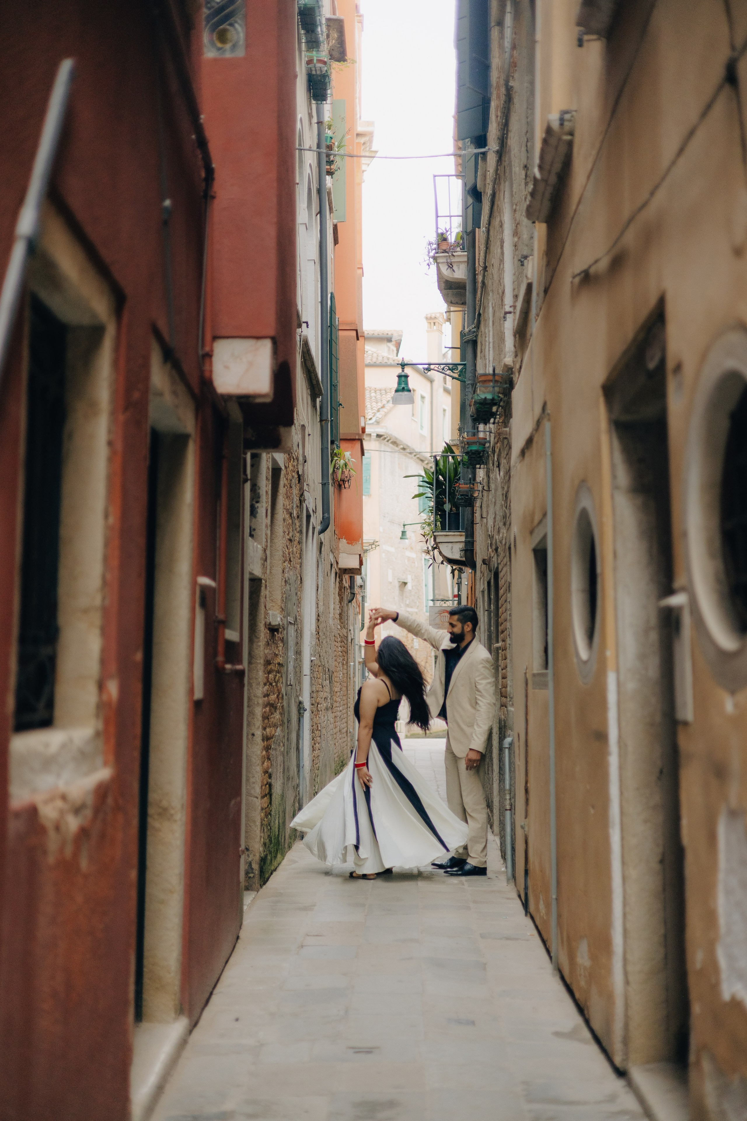 Roop and Andy. Sara Luca Wedding Photographer in Italy and Europe