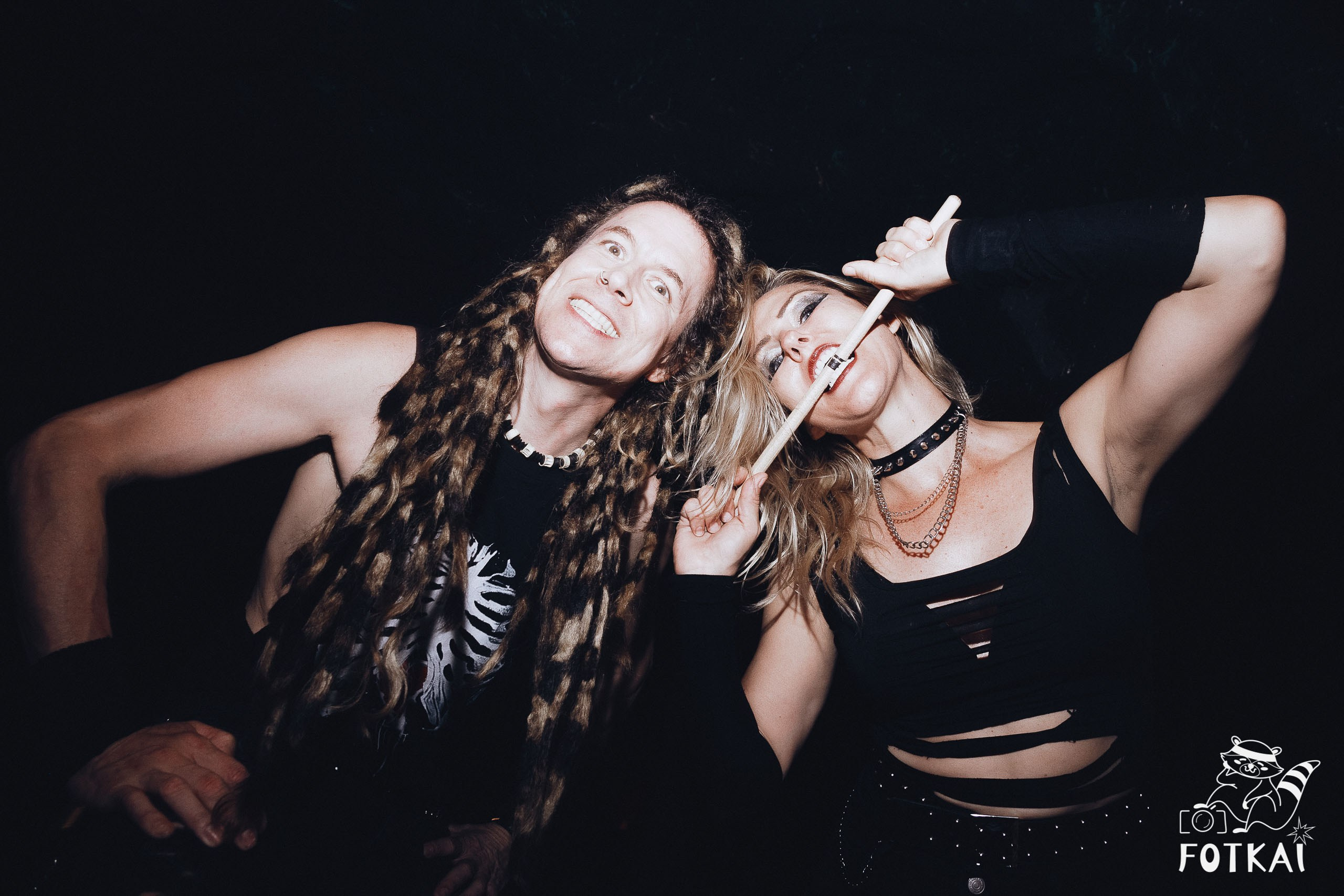 KrashKarma: cuando dos se convierten en la bestia del metal | FOTKAI