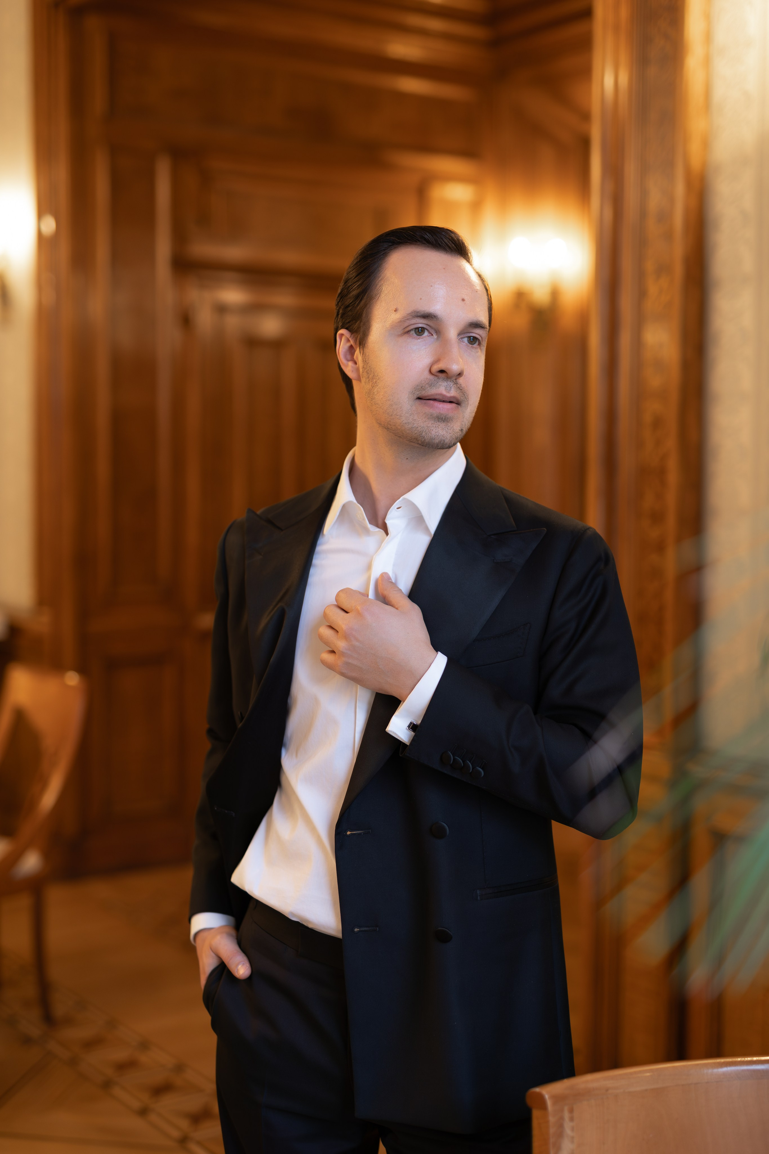 Portrait Family Wedding Photographer in Madrid & Europe