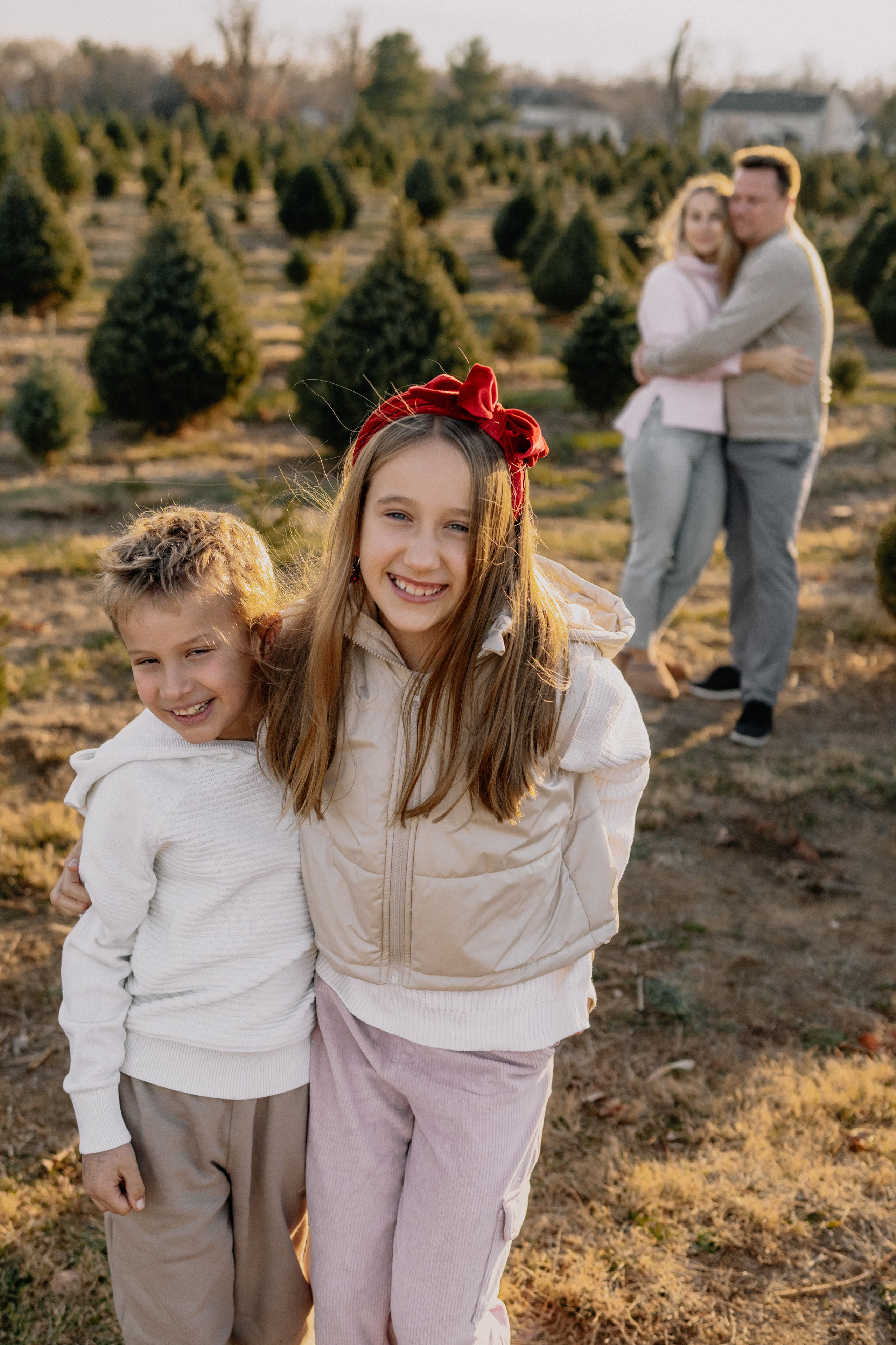 Christmas Farm Family Photoshoot – Magical Holiday Memories. Alisa Tant — Family and newborn photographer Bucks County, Montgomery county, Philadelphia, NJ