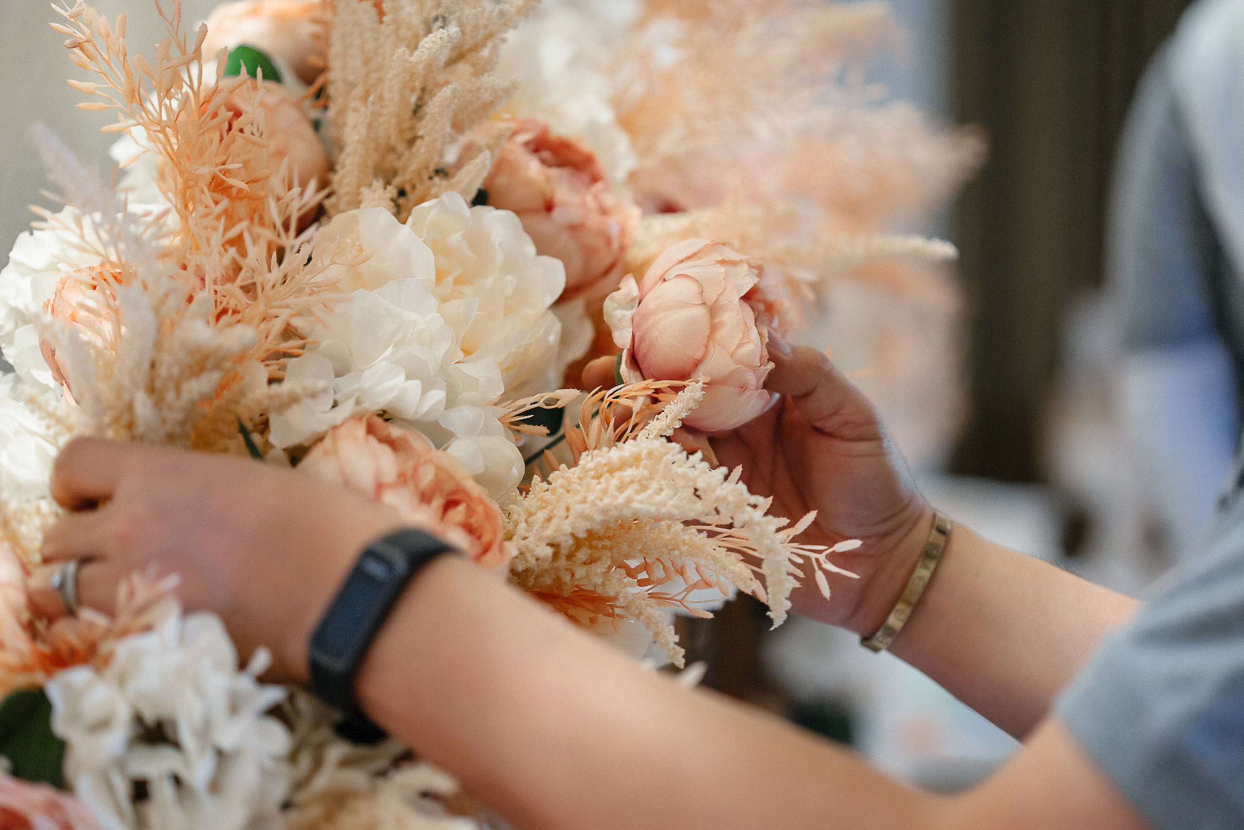 Home Gathering Wedding Set up. Wedding female photo and video studio in UAE