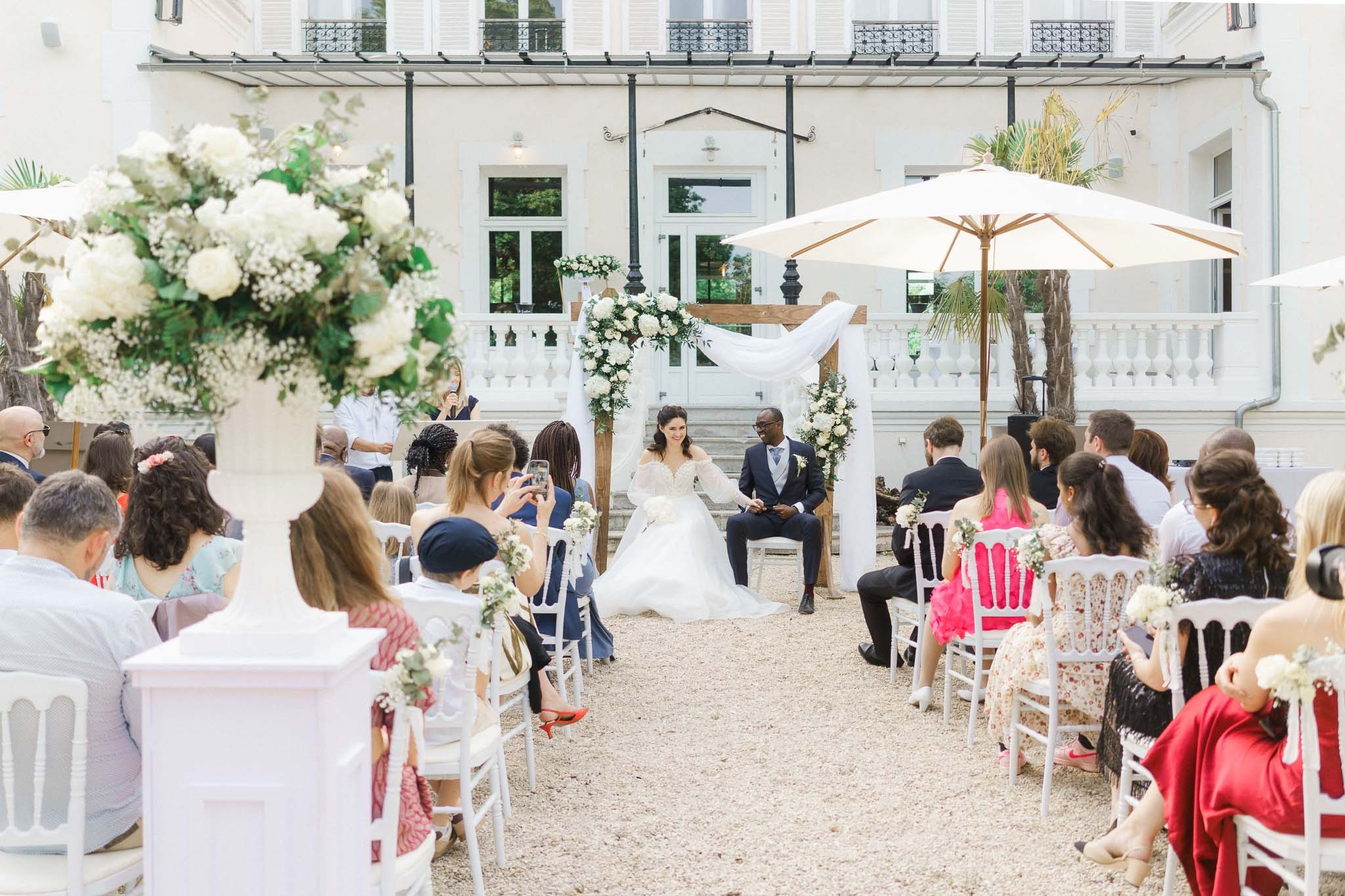 Häävalokuvaaja Helsingissä – Studiohappymoment | Romanttisia hetkiä