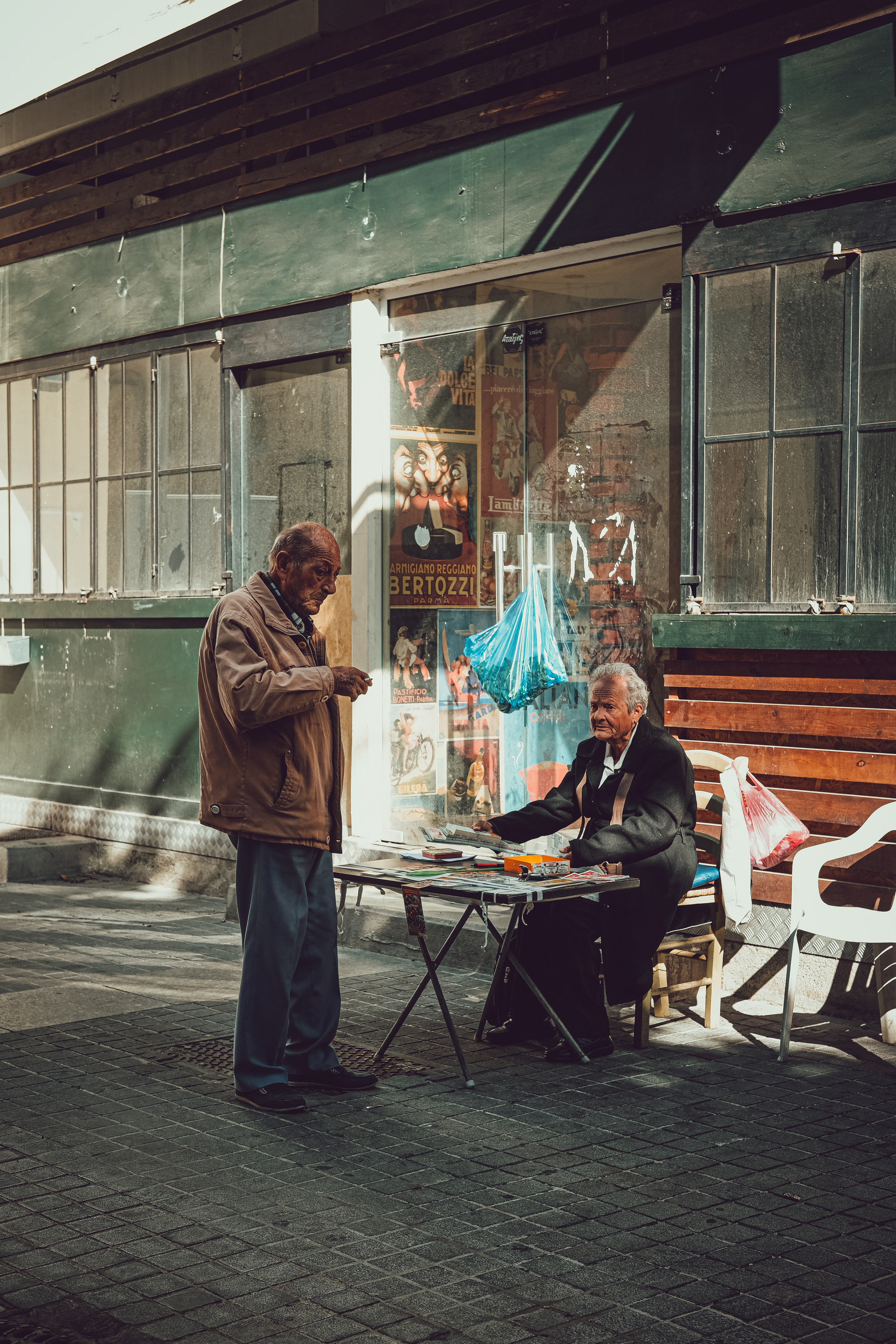 Candid Street Photography | Street Photography in Limassol City. 中国街头摄影 | The Streets of China Through My Eyes | 深圳