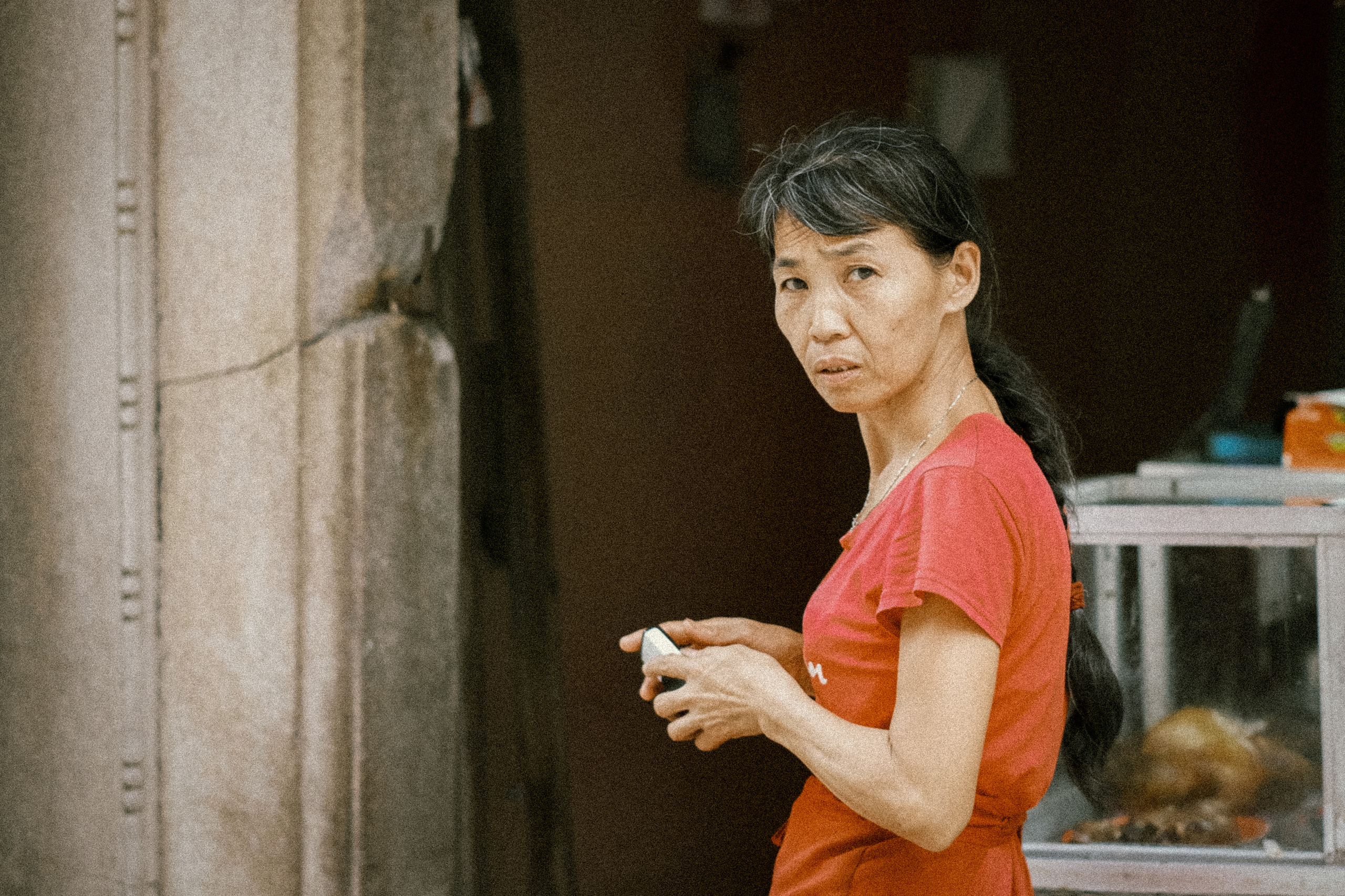 Chinese Woman | Candid Street Photography | Shantou | 汕头市