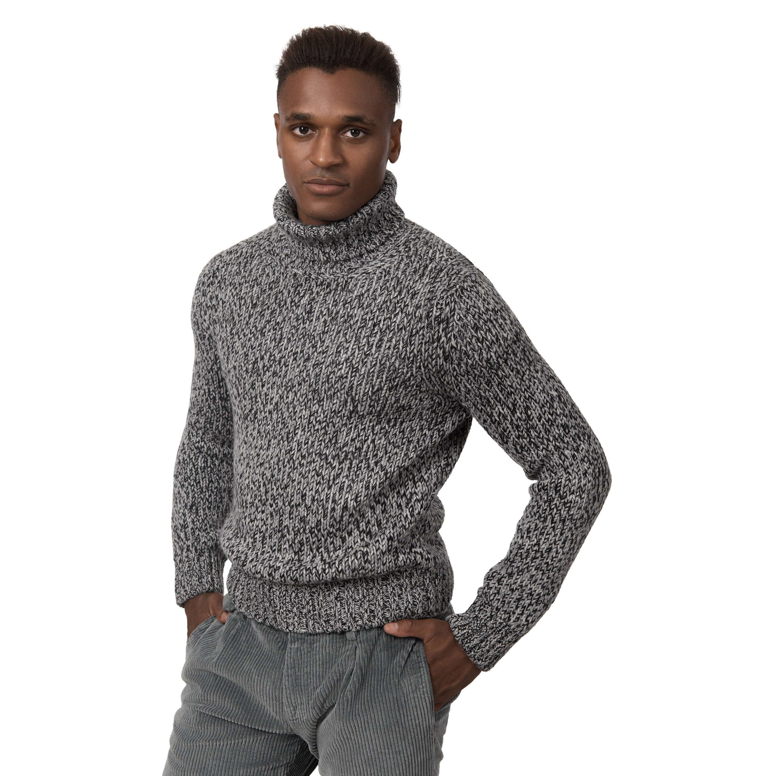 Fotoshooting im Studio mit Model – Modefotografie für Marken | Sartale Studio Wien. Studio Sartale